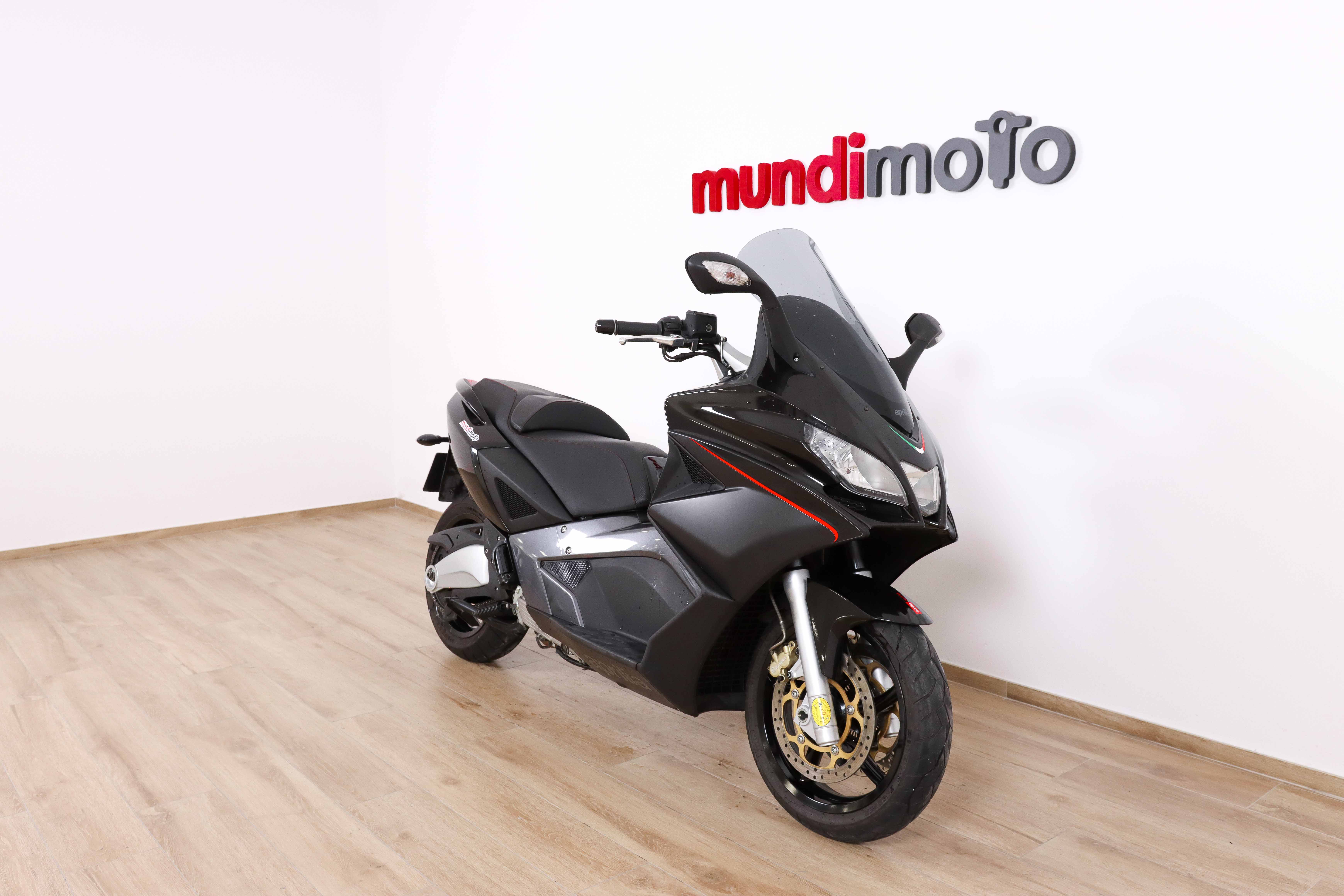 APRILIA SRV 850APRILIA2 APRILIA SRV 850APRILIA2