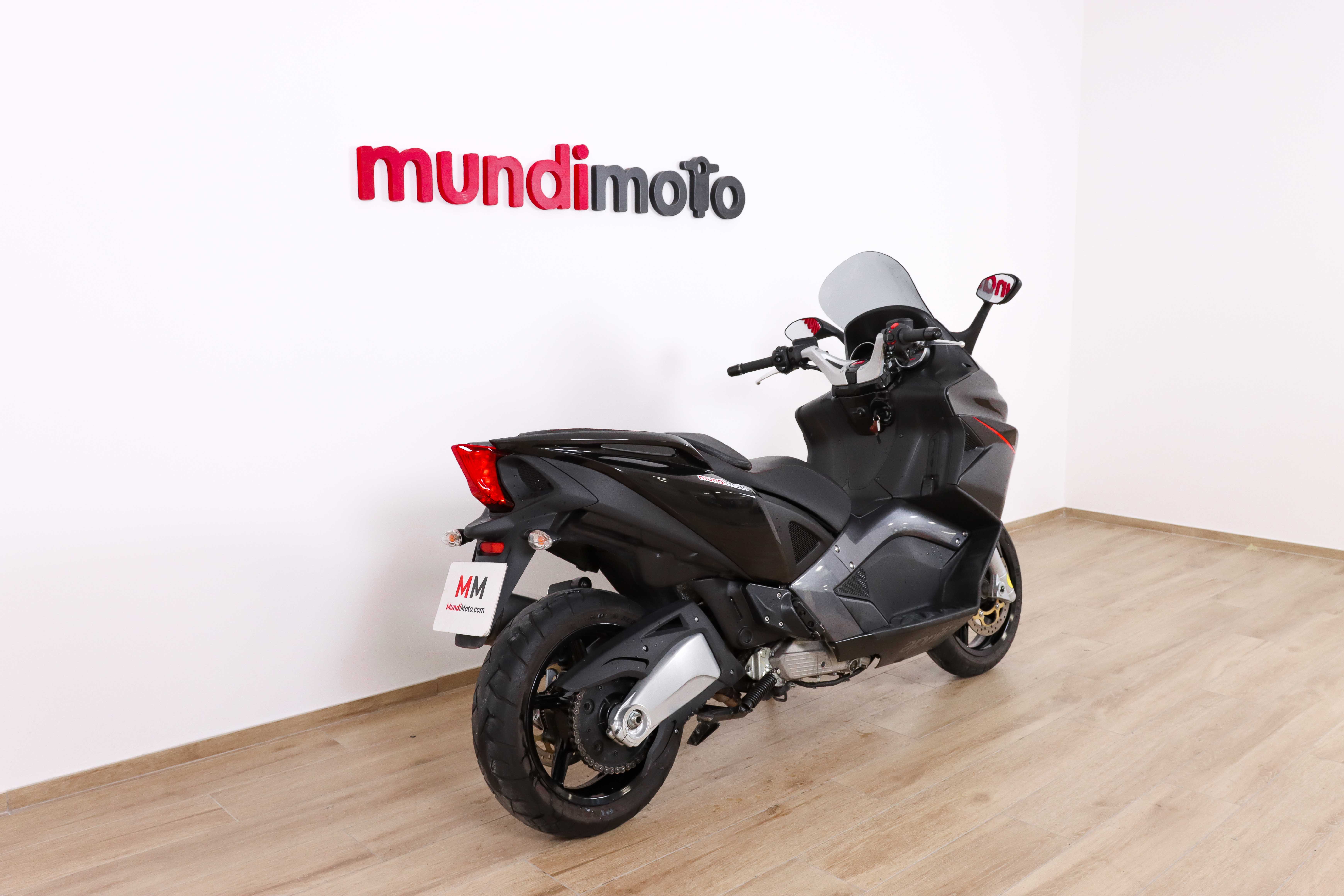APRILIA SRV 850APRILIA3 APRILIA SRV 850APRILIA3