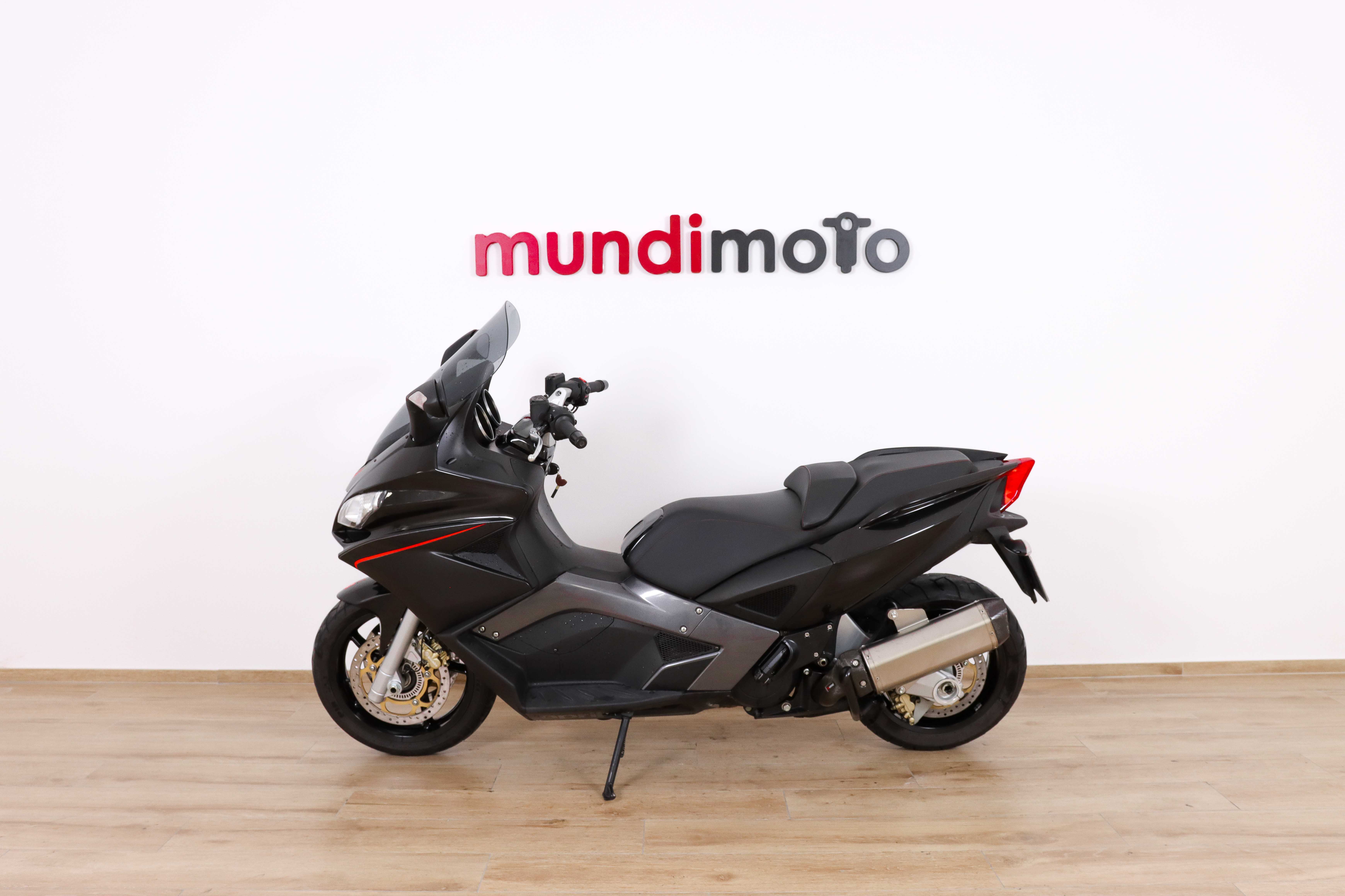 APRILIA SRV 850APRILIA5 APRILIA SRV 850APRILIA5