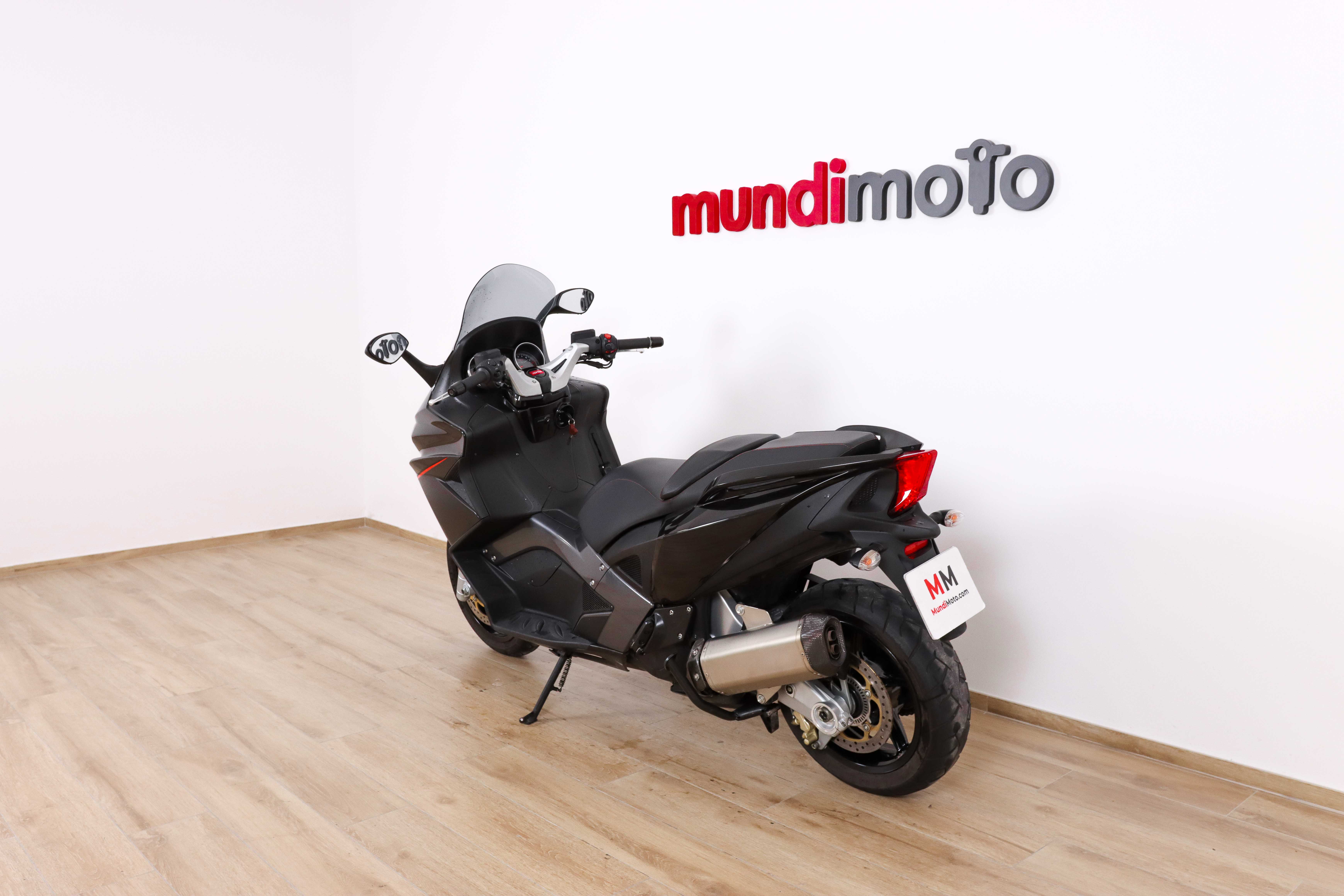 APRILIA SRV 850APRILIA6 APRILIA SRV 850APRILIA6
