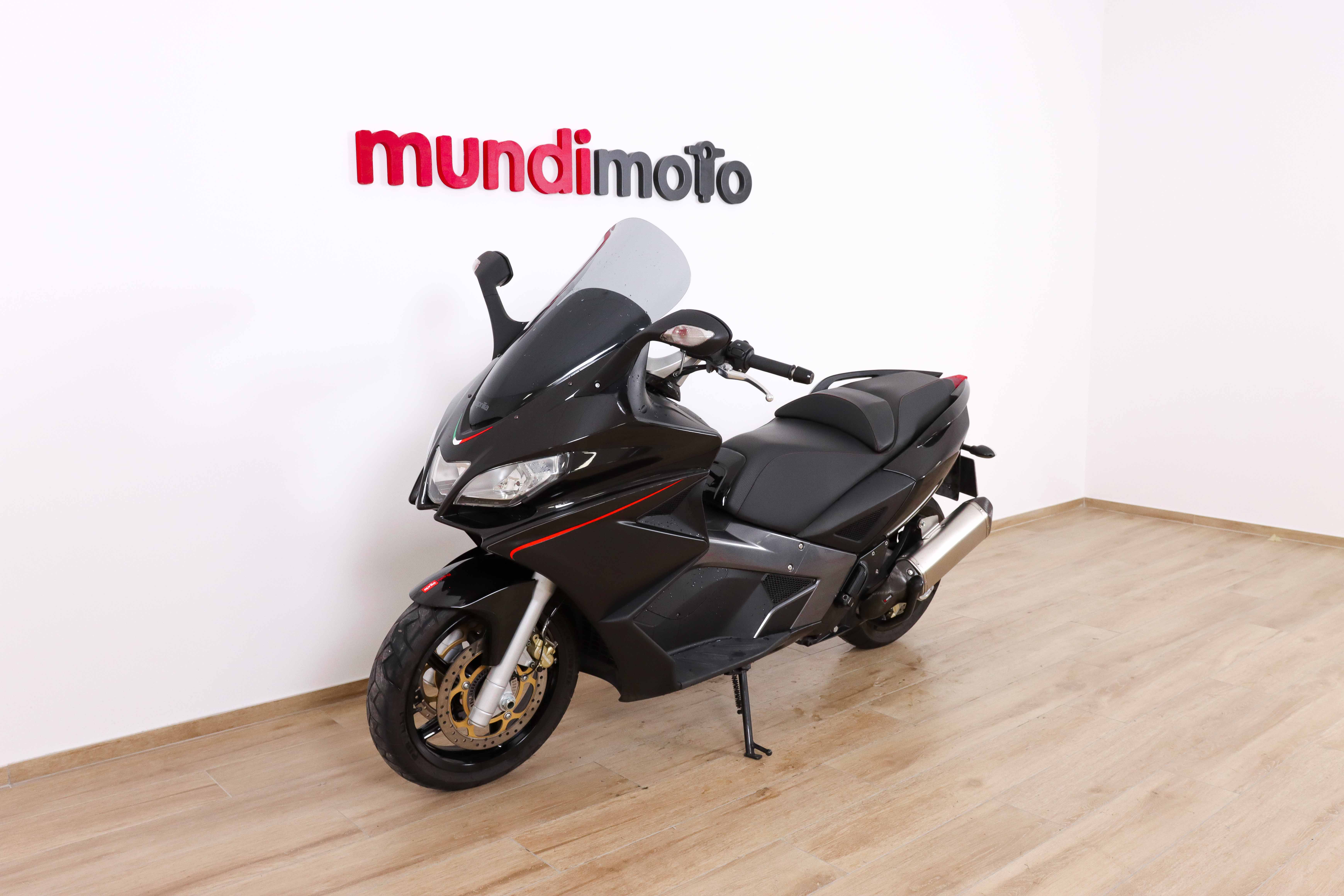 APRILIA SRV 850APRILIA7 APRILIA SRV 850APRILIA7