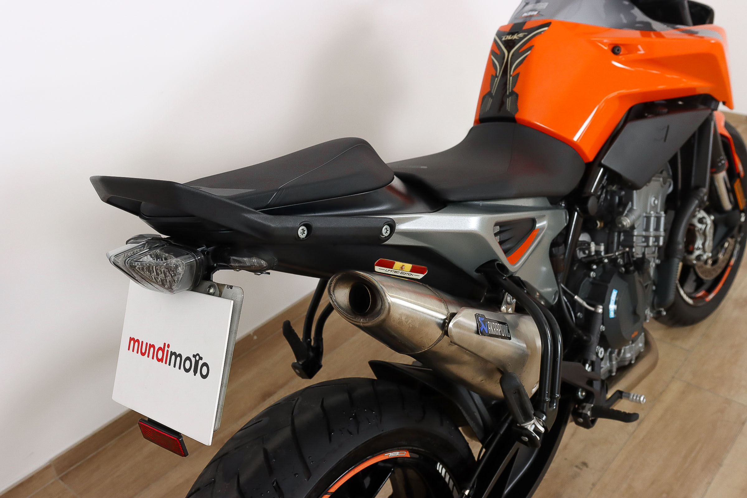 KTM 790 DukeKTM8 KTM 790 DukeKTM8