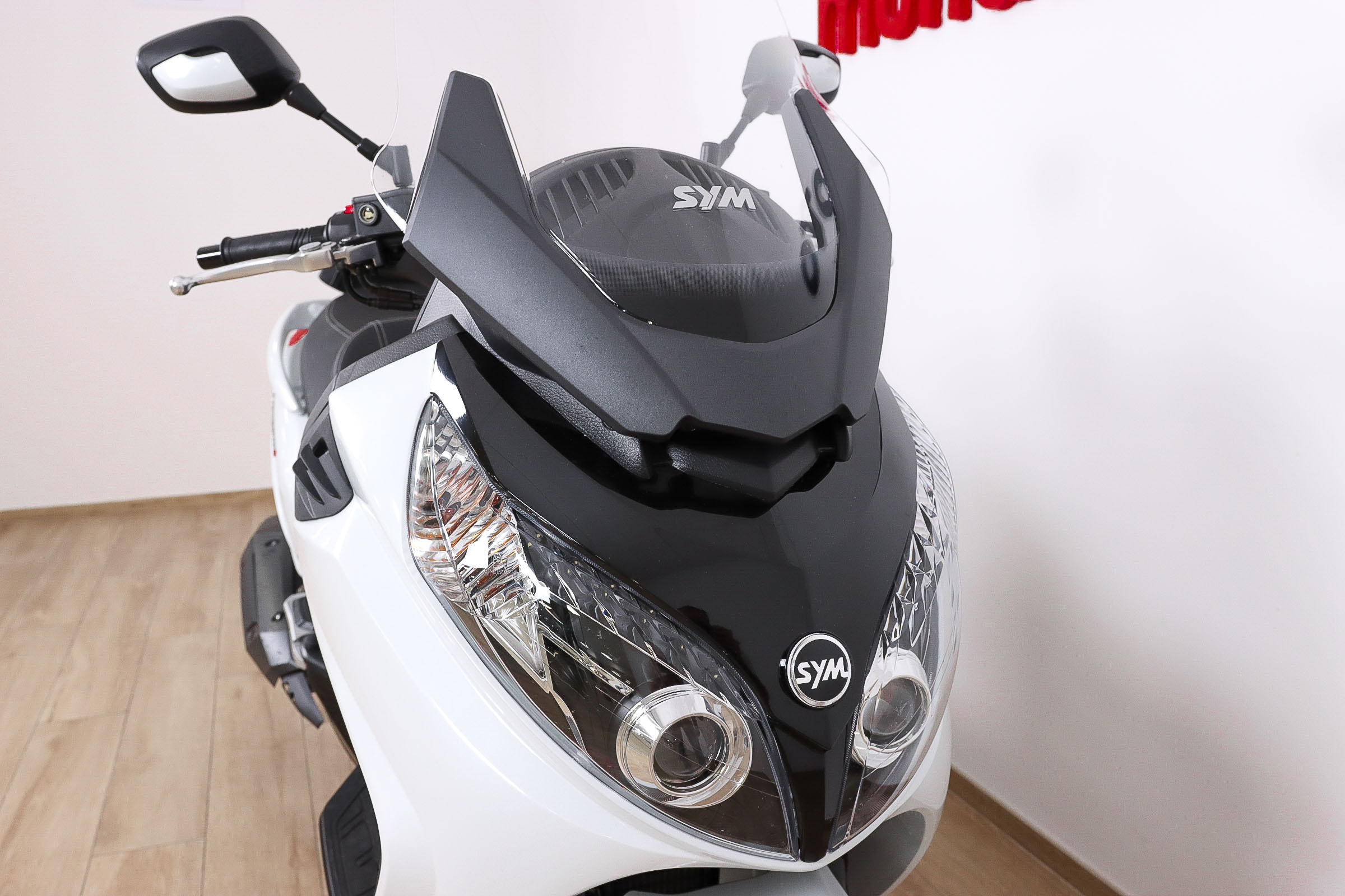 SYM Maxsym 600i ABSSYM4 SYM Maxsym 600i ABSSYM4