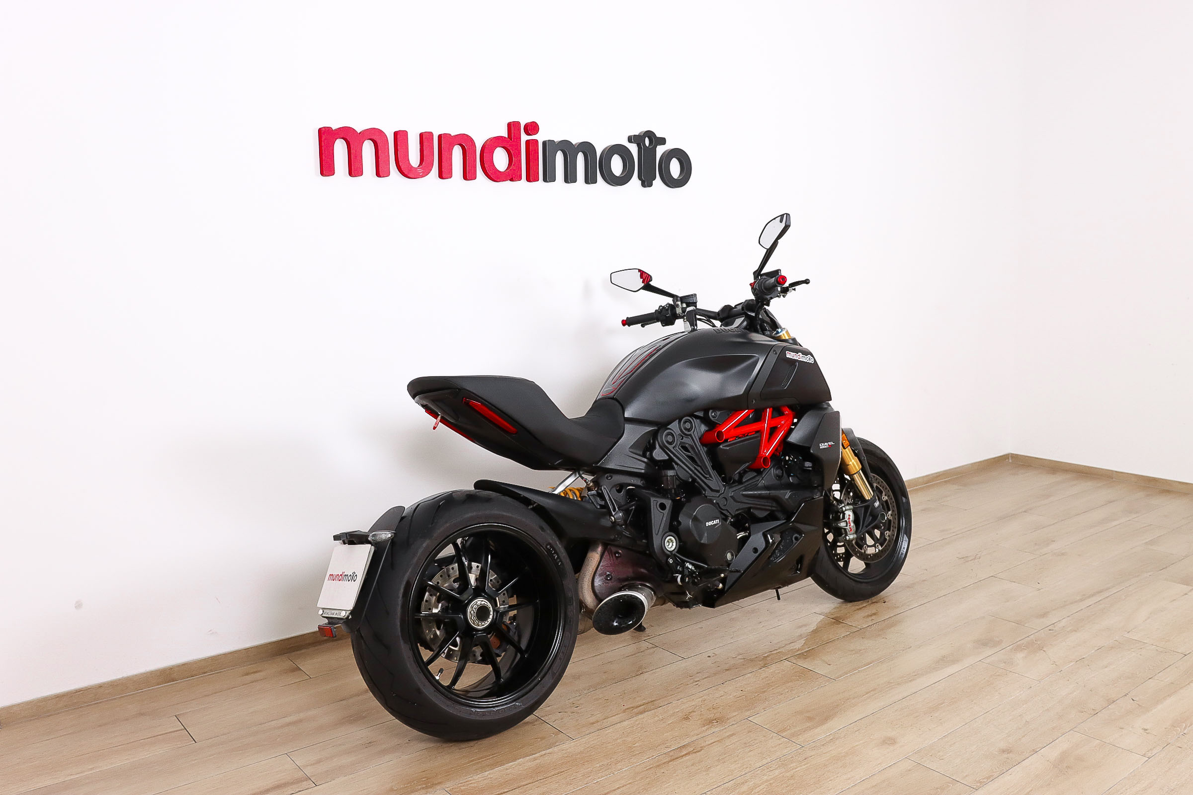 DUCATI Diavel SDUCATI2 DUCATI Diavel SDUCATI2