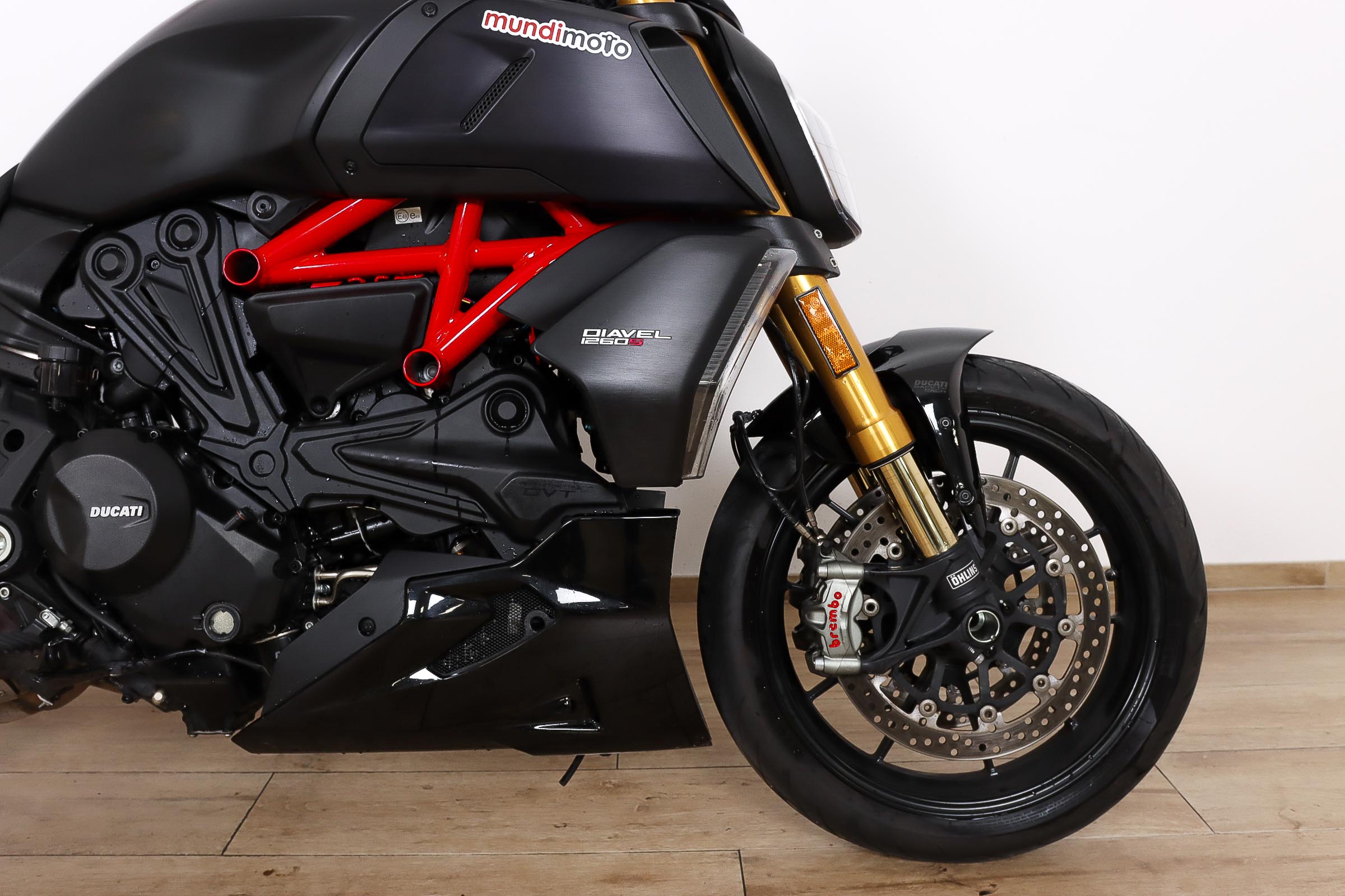 DUCATI Diavel SDUCATI4 DUCATI Diavel SDUCATI4