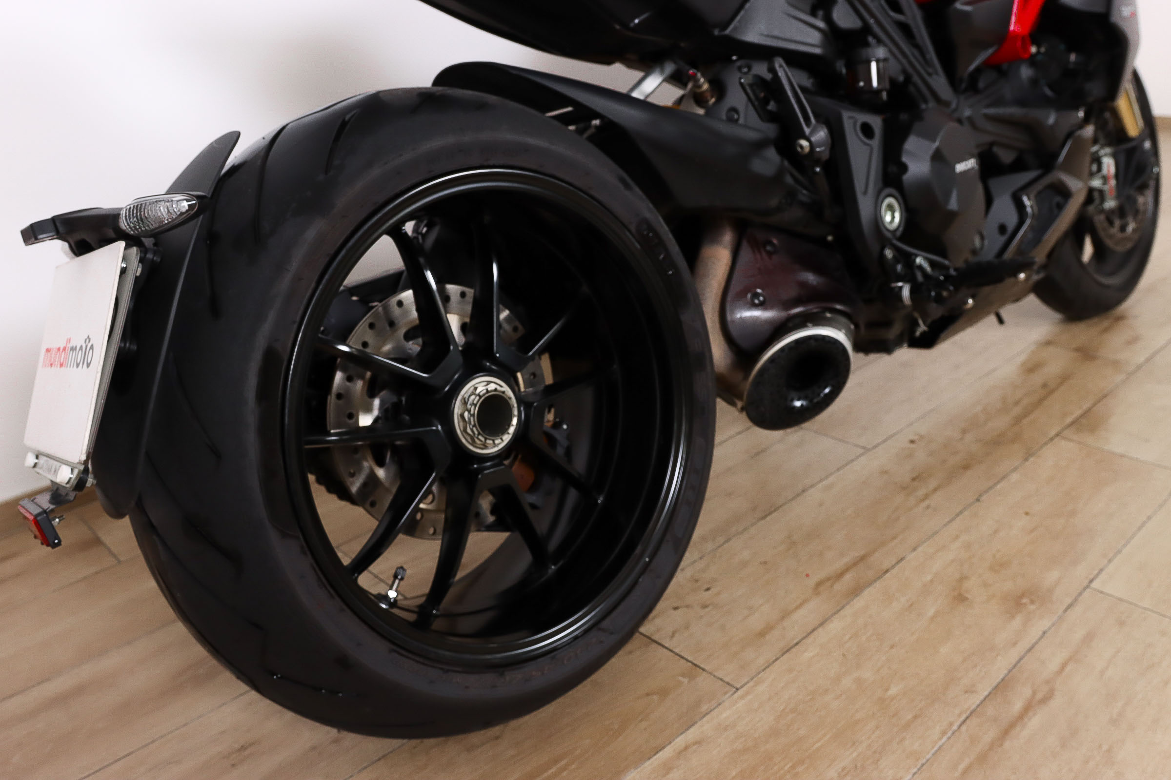 DUCATI Diavel SDUCATI5 DUCATI Diavel SDUCATI5