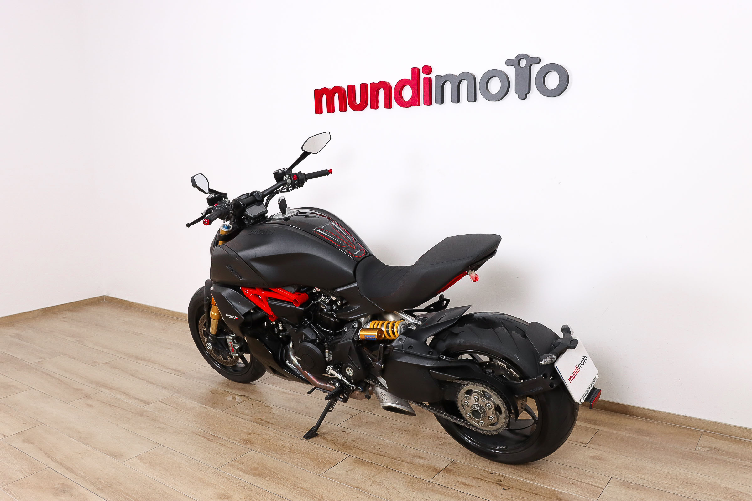 DUCATI Diavel SDUCATI8 DUCATI Diavel SDUCATI8