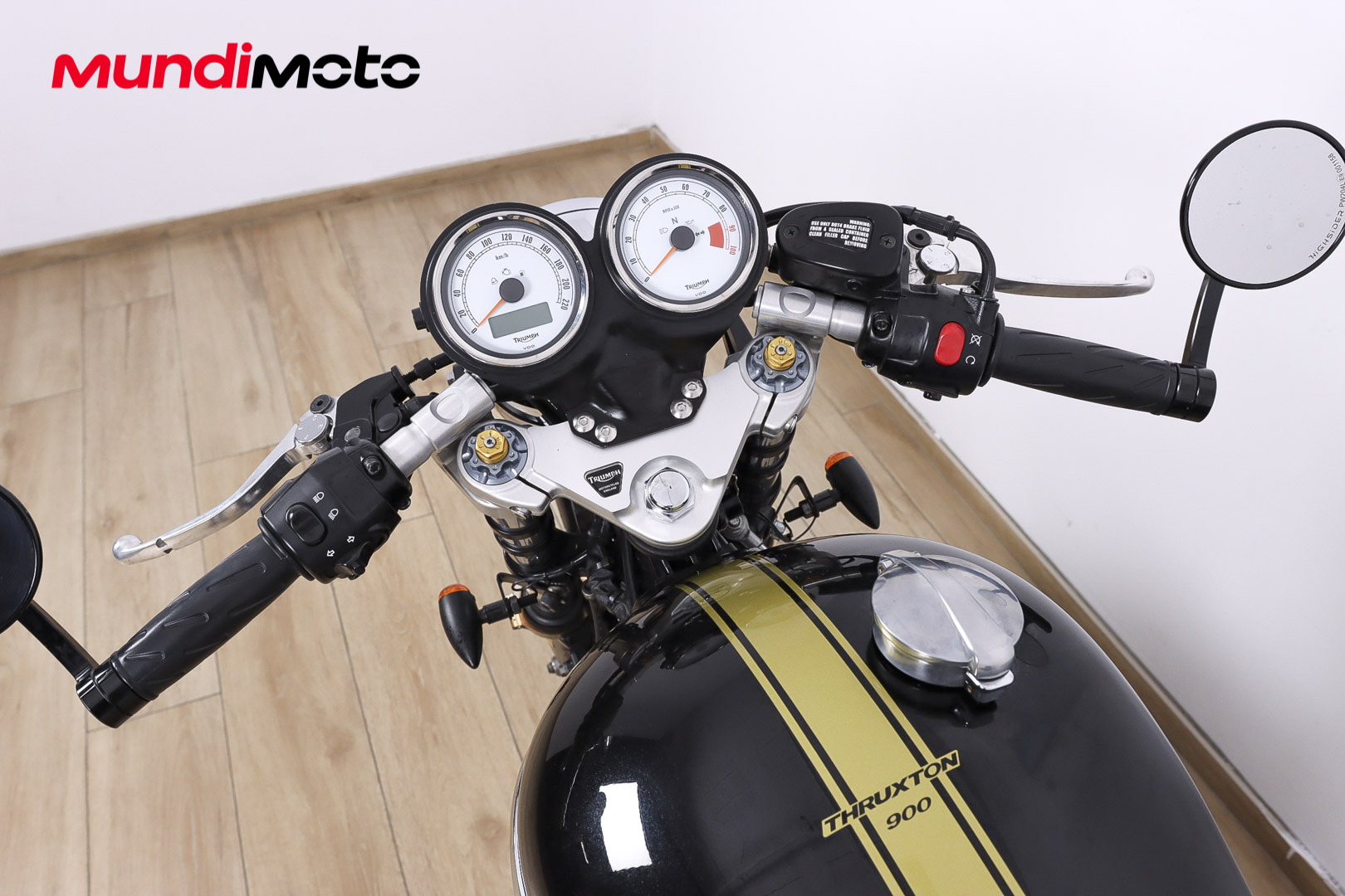 TRIUMPH Thruxton EFITRIUMPH9 TRIUMPH Thruxton EFITRIUMPH9