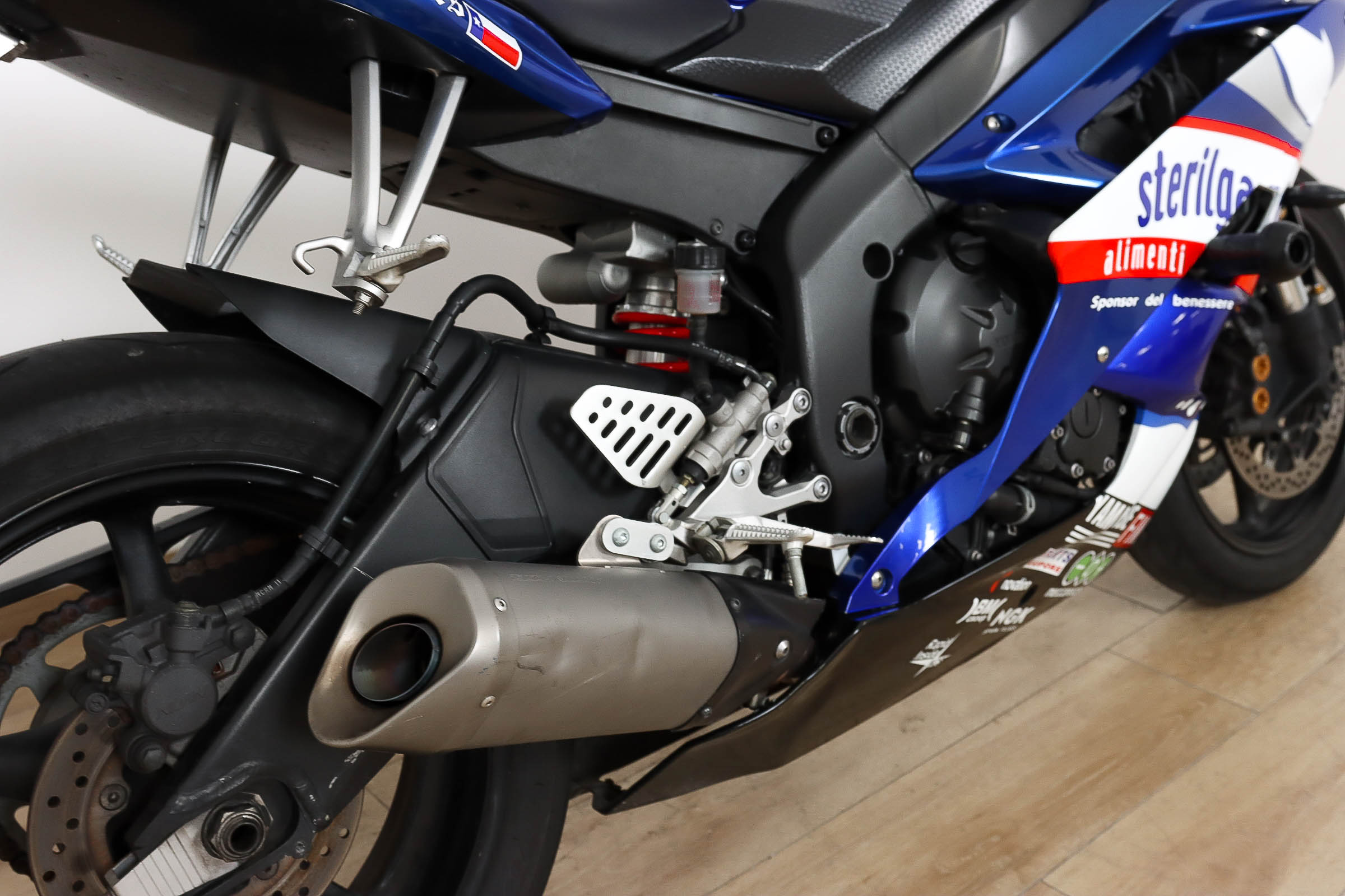 YAMAHA YZF R6YAMAHA7 YAMAHA YZF R6YAMAHA7