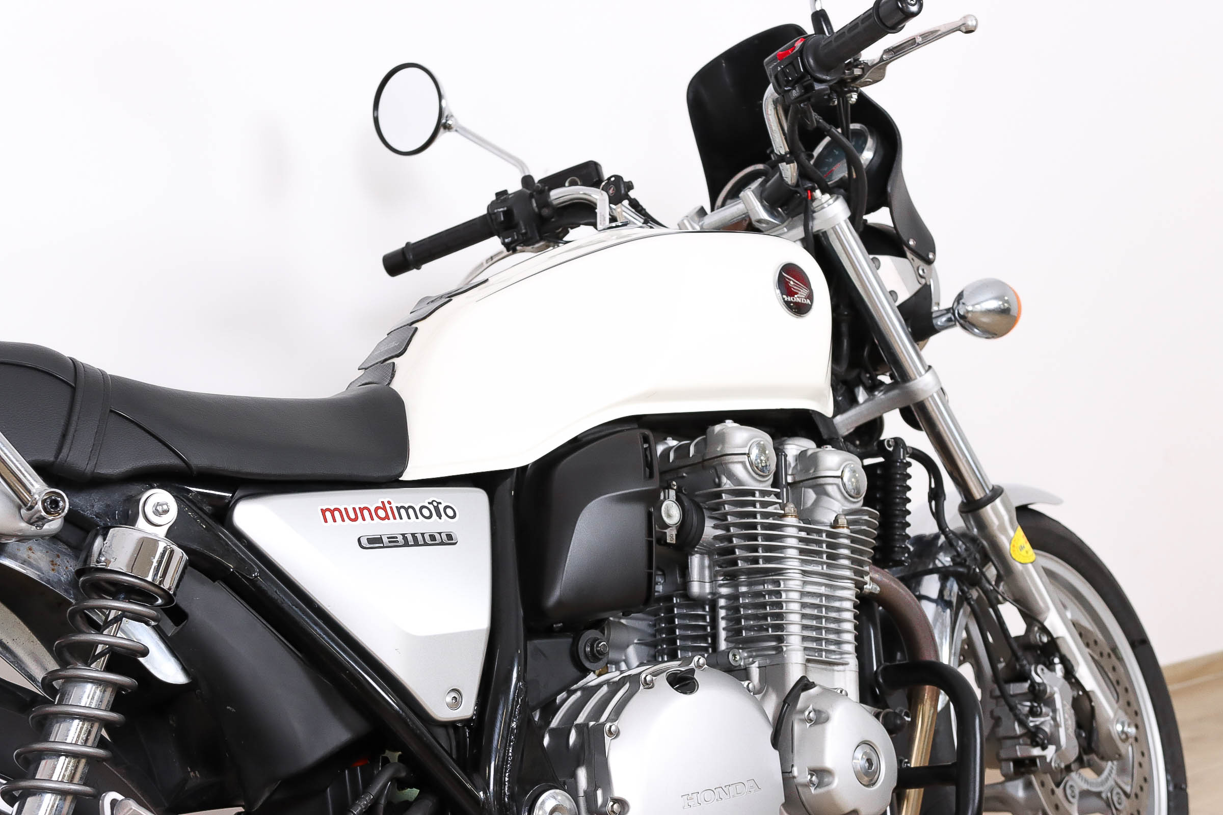 HONDA CB 1100 EXHONDA8 HONDA CB 1100 EXHONDA8
