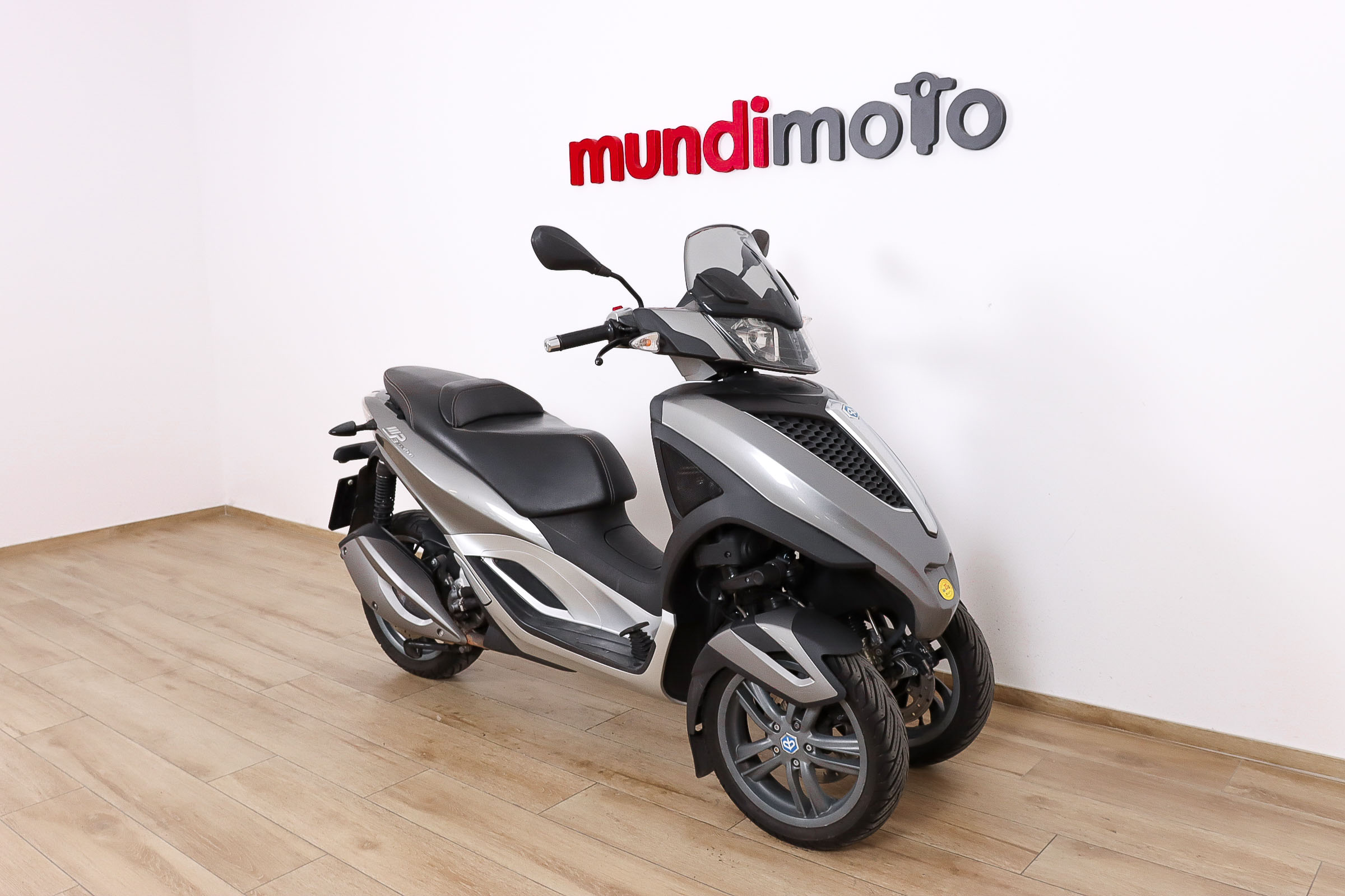 PIAGGIO MP3 300 Yourban promoPIAGGIO1 PIAGGIO MP3 300 Yourban promoPIAGGIO1