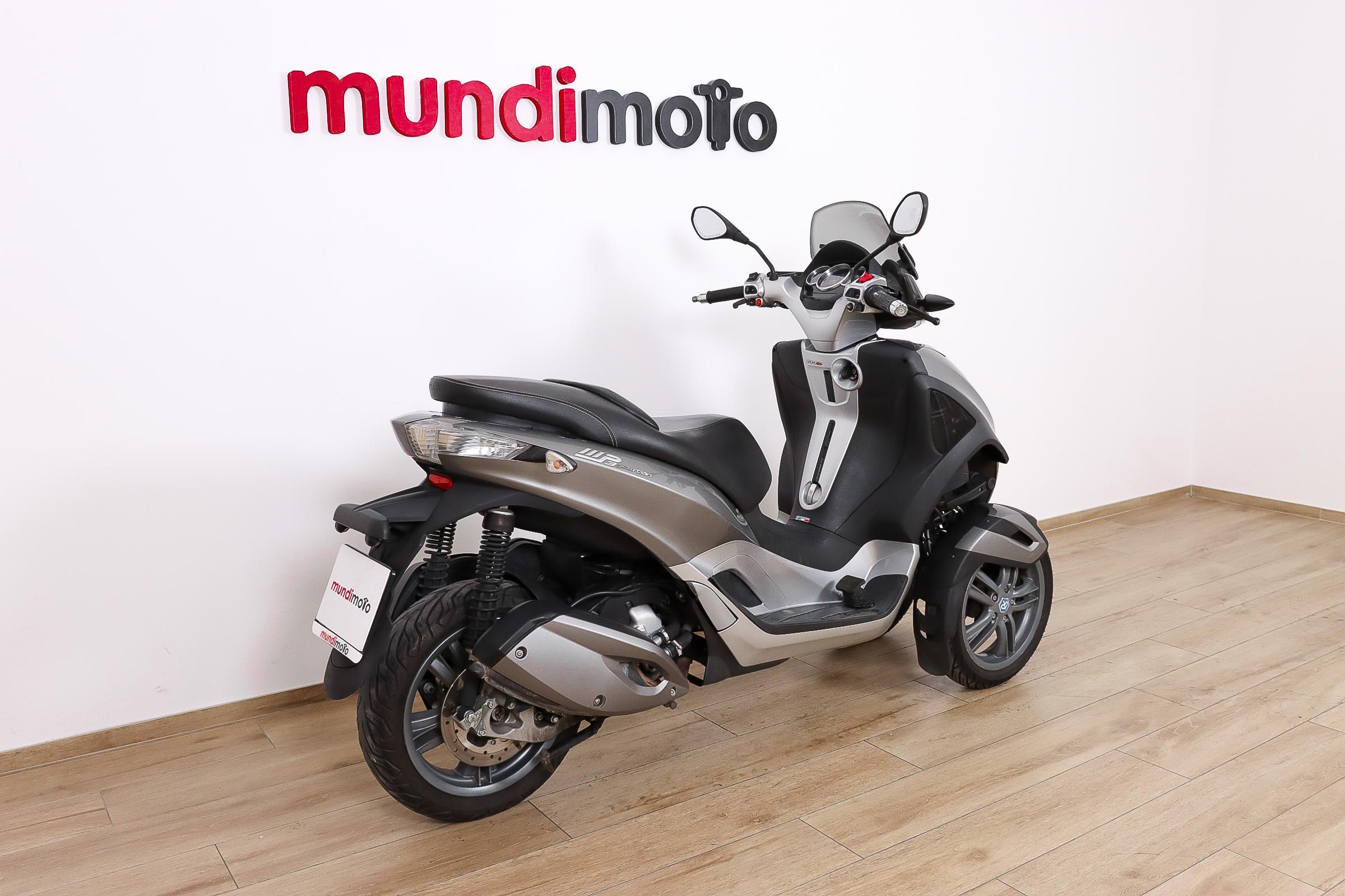 PIAGGIO MP3 300 Yourban promoPIAGGIO2 PIAGGIO MP3 300 Yourban promoPIAGGIO2