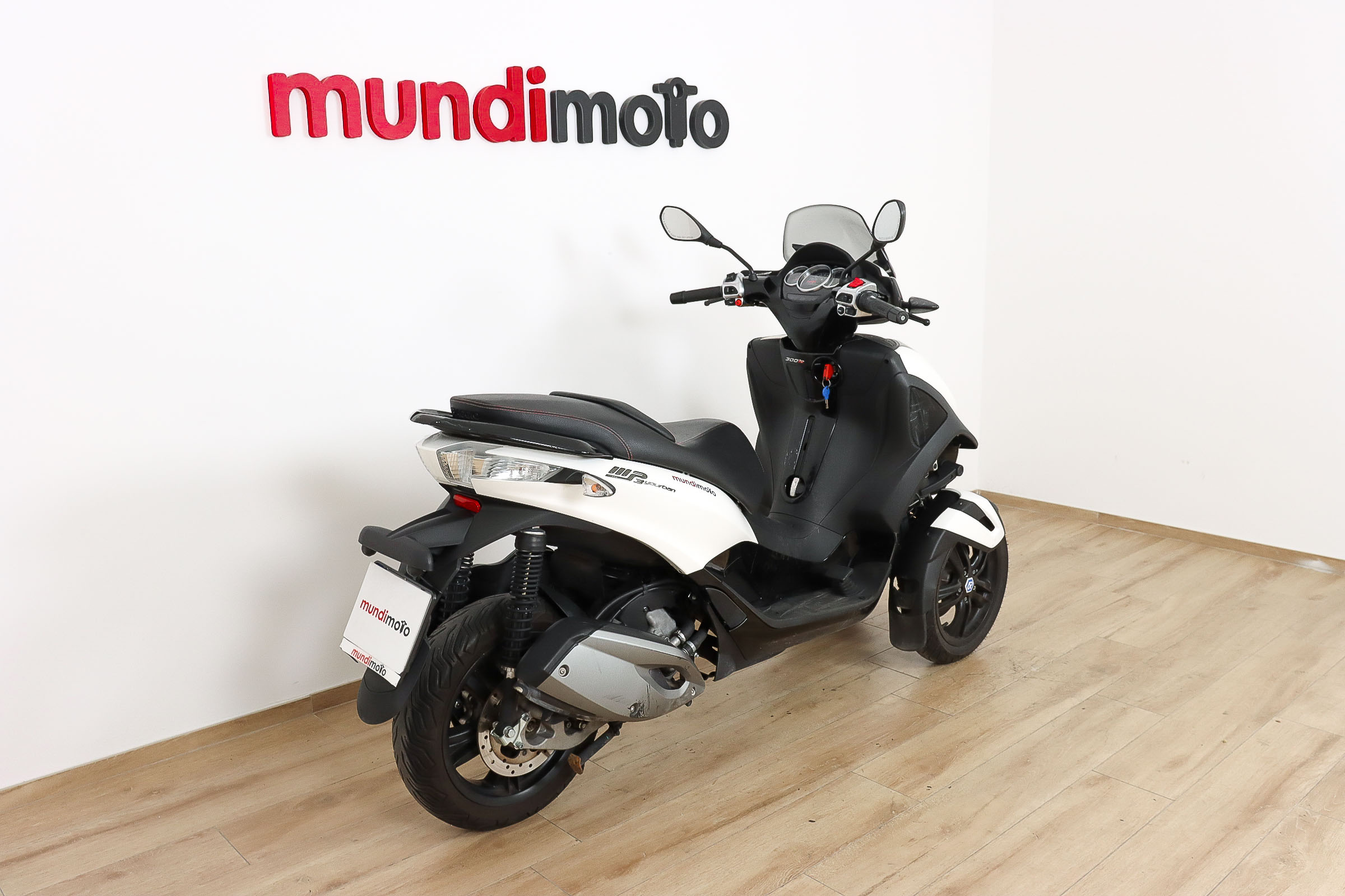 PIAGGIO MP3 300 Yourban LT SportPIAGGIO2 PIAGGIO MP3 300 Yourban LT SportPIAGGIO2