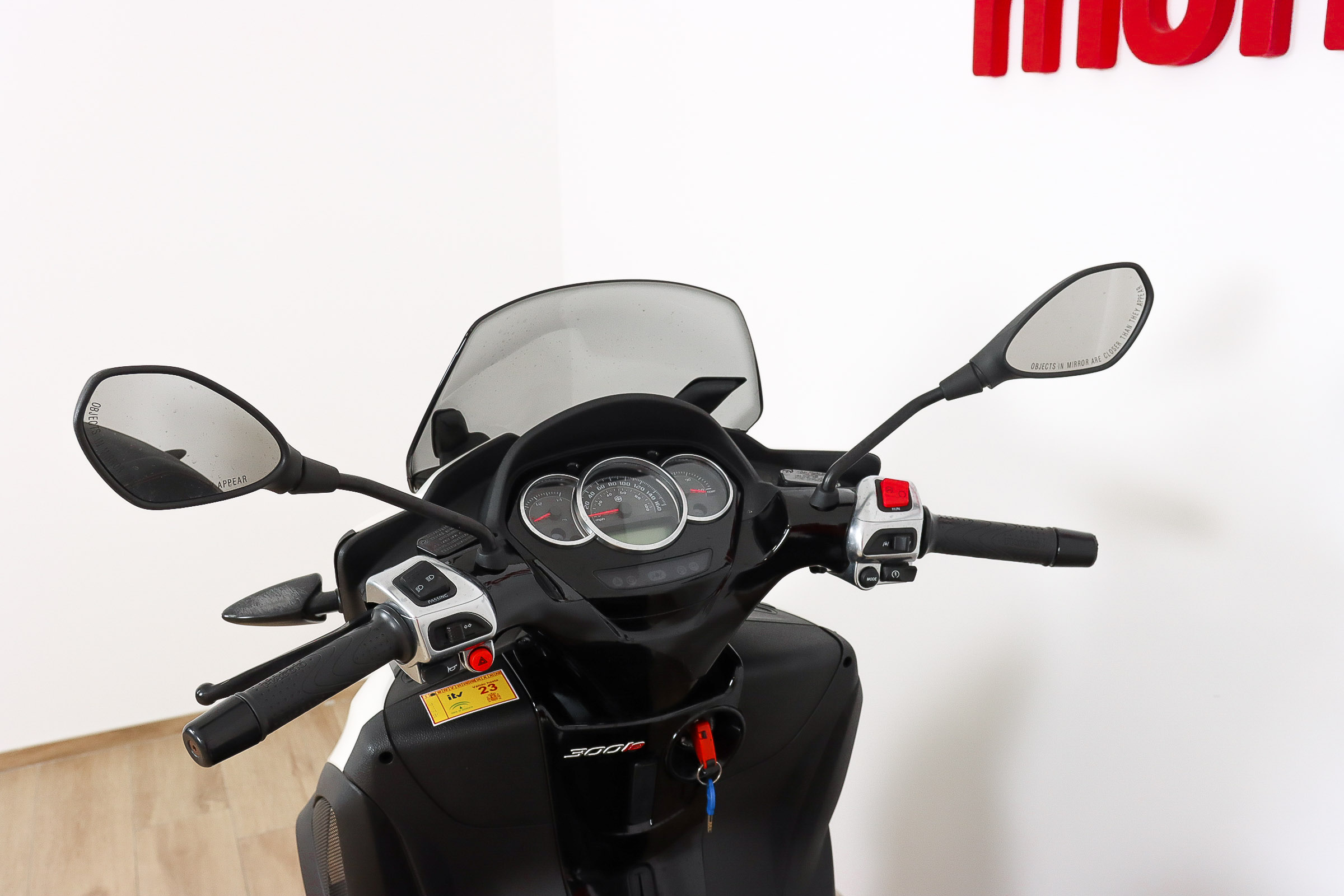 PIAGGIO MP3 300 Yourban LT SportPIAGGIO12 PIAGGIO MP3 300 Yourban LT SportPIAGGIO12