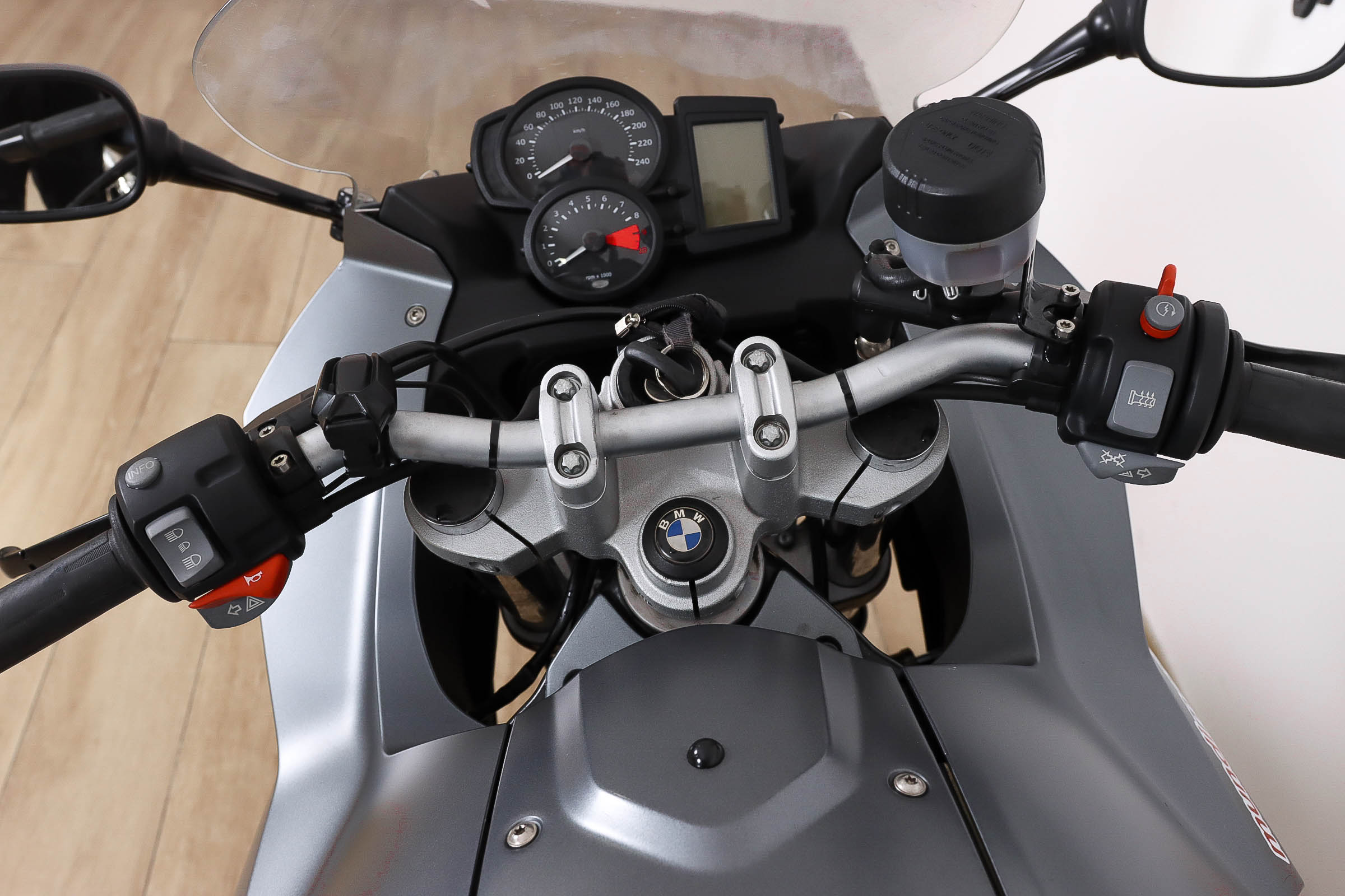 BMW F 800 STBMW6 BMW F 800 STBMW6