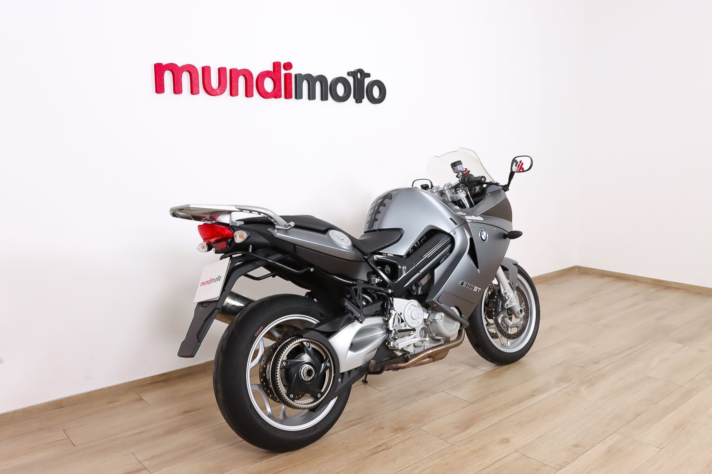 BMW F 800 STBMW8 BMW F 800 STBMW8