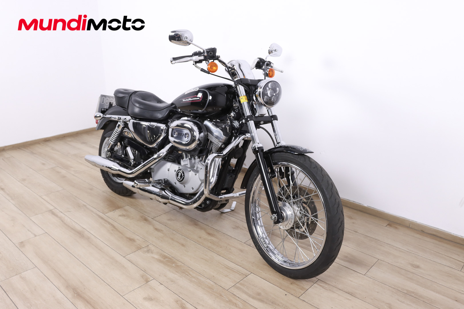 HARLEY DAVIDSON Sportster 883 CustomHARLEY DAVIDSON2 HARLEY DAVIDSON Sportster 883 CustomHARLEY DAVIDSON2