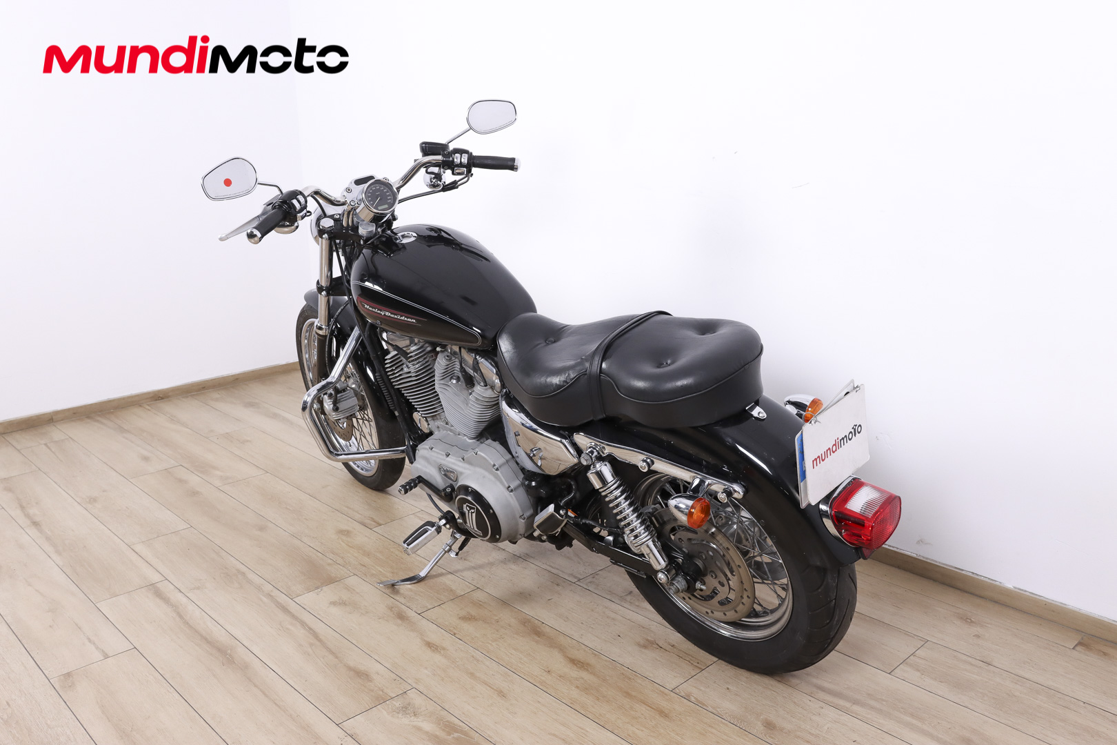 HARLEY DAVIDSON Sportster 883 CustomHARLEY DAVIDSON7 HARLEY DAVIDSON Sportster 883 CustomHARLEY DAVIDSON7