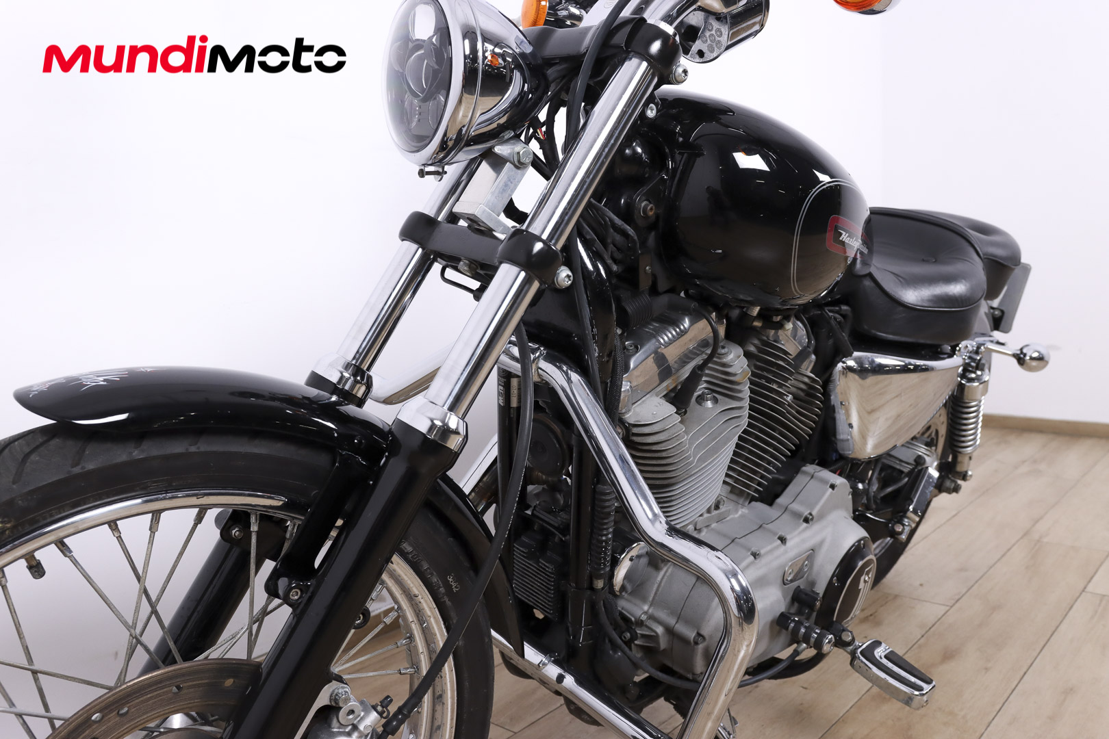 HARLEY DAVIDSON Sportster 883 CustomHARLEY DAVIDSON9 HARLEY DAVIDSON Sportster 883 CustomHARLEY DAVIDSON9