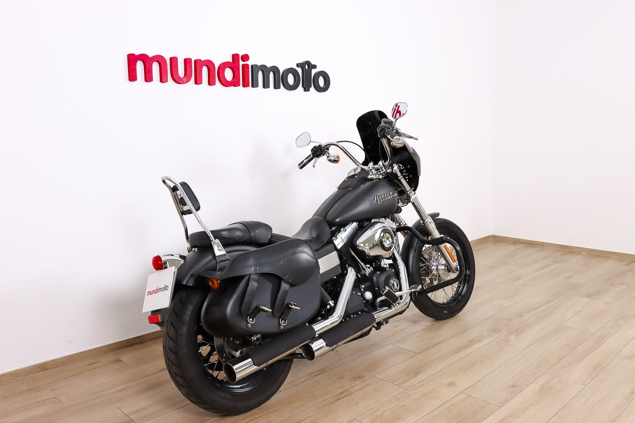 HARLEY DAVIDSON Dyna Street BobHARLEY DAVIDSON3 HARLEY DAVIDSON Dyna Street BobHARLEY DAVIDSON3
