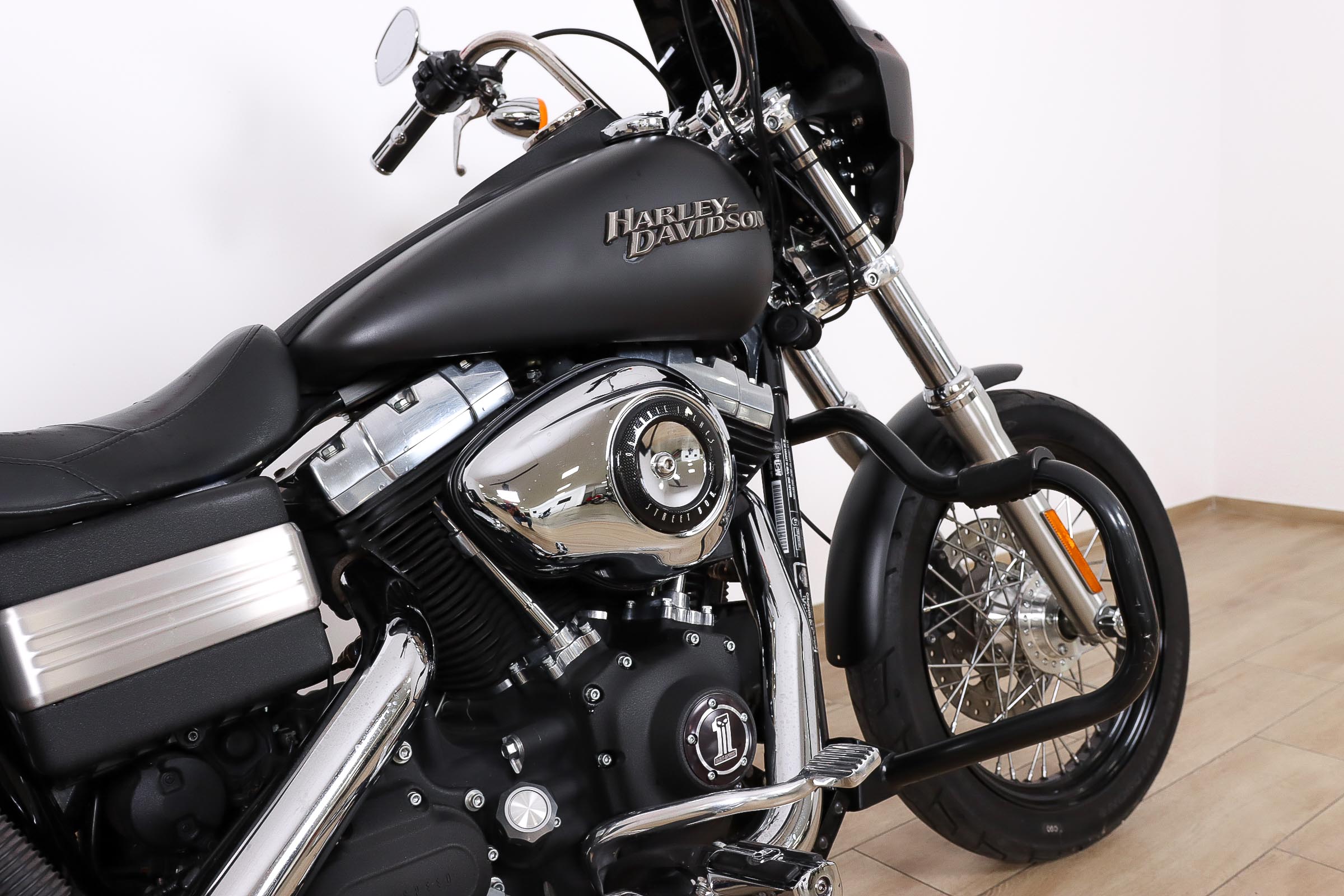 HARLEY DAVIDSON Dyna Street BobHARLEY DAVIDSON7 HARLEY DAVIDSON Dyna Street BobHARLEY DAVIDSON7