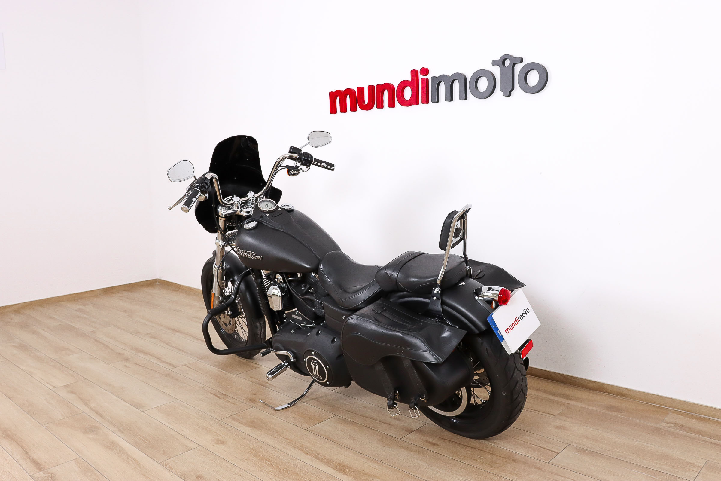 HARLEY DAVIDSON Dyna Street BobHARLEY DAVIDSON12 HARLEY DAVIDSON Dyna Street BobHARLEY DAVIDSON12