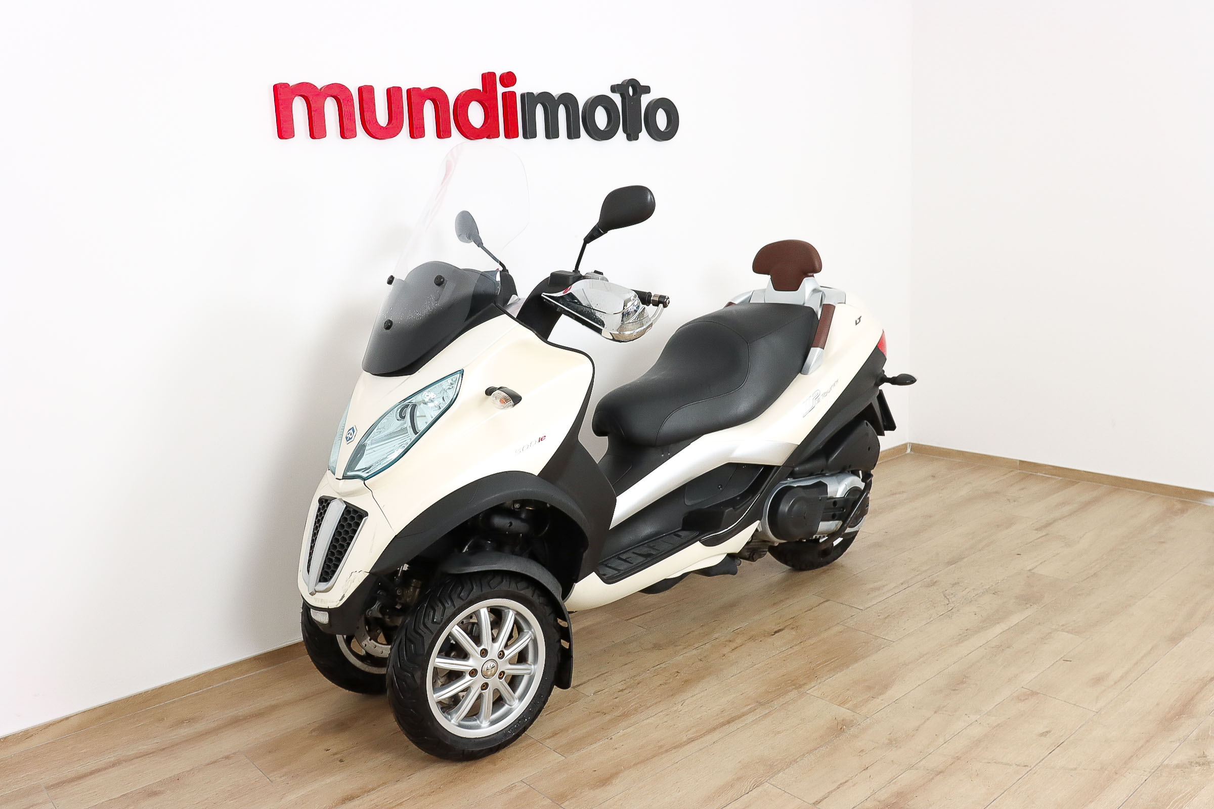 PIAGGIO MP3 500 TouringPIAGGIO8 PIAGGIO MP3 500 TouringPIAGGIO8