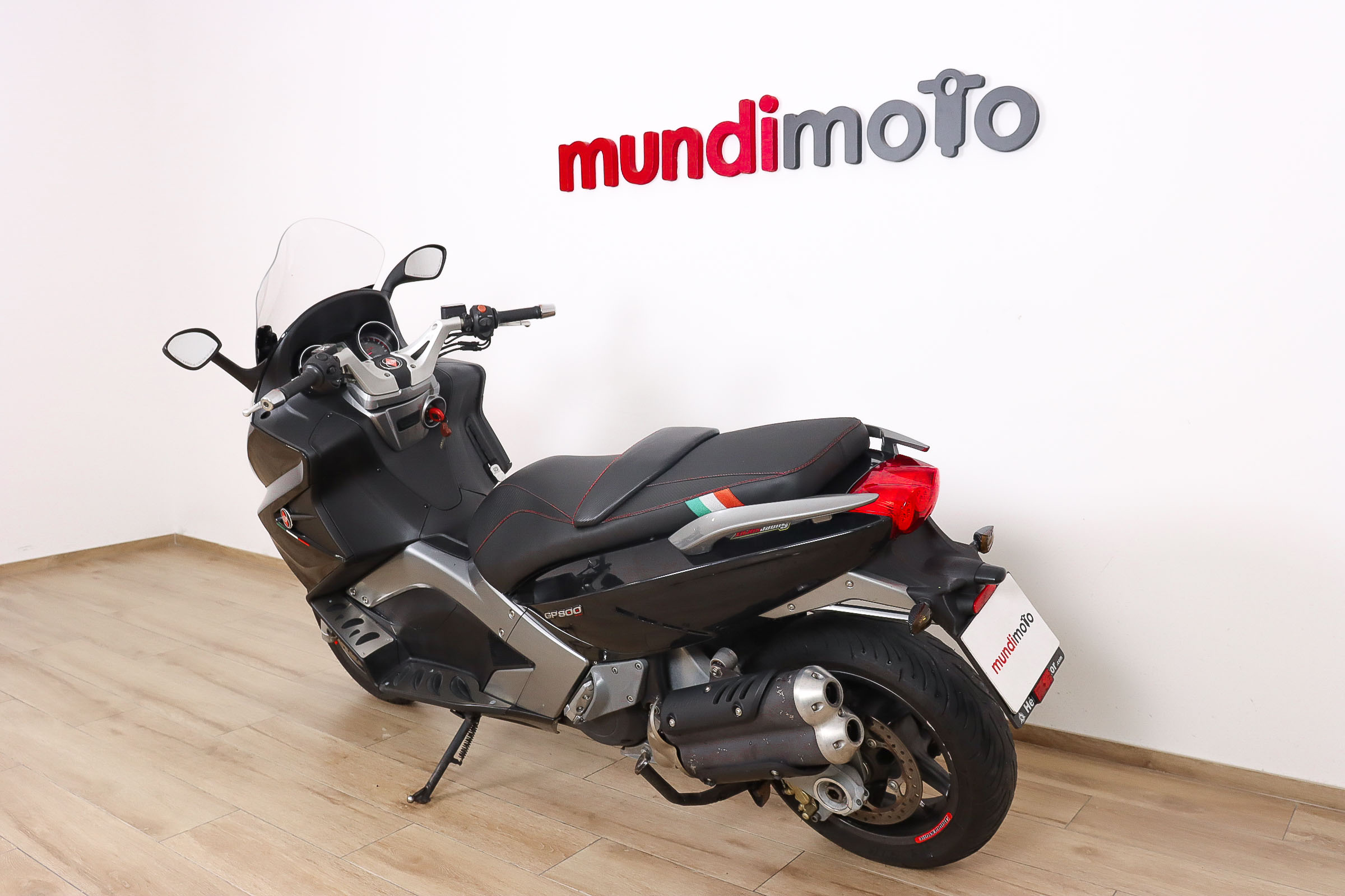 GILERA GP 800GILERA8 GILERA GP 800GILERA8