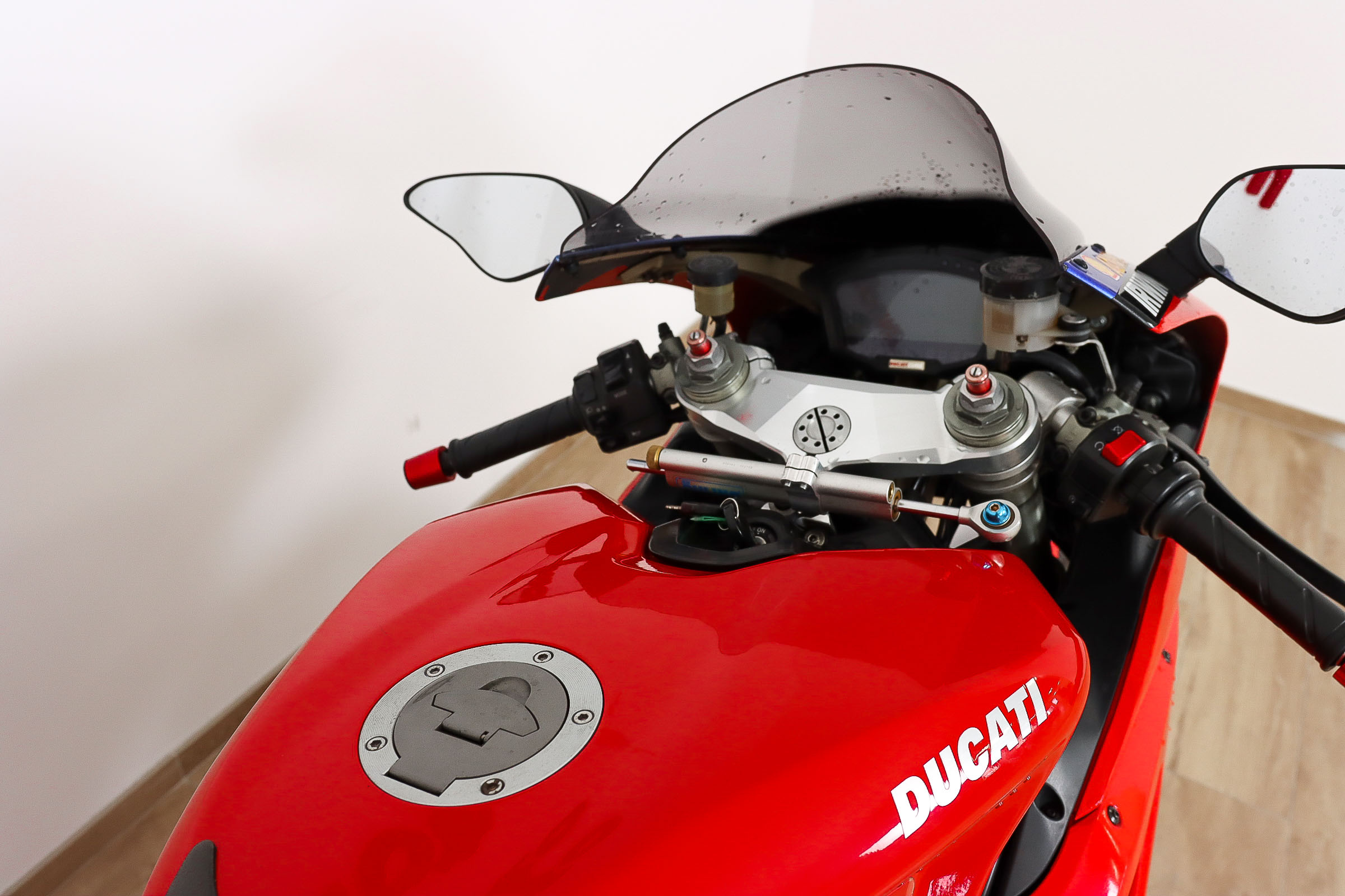 DUCATI 1198 SDUCATI8 DUCATI 1198 SDUCATI8