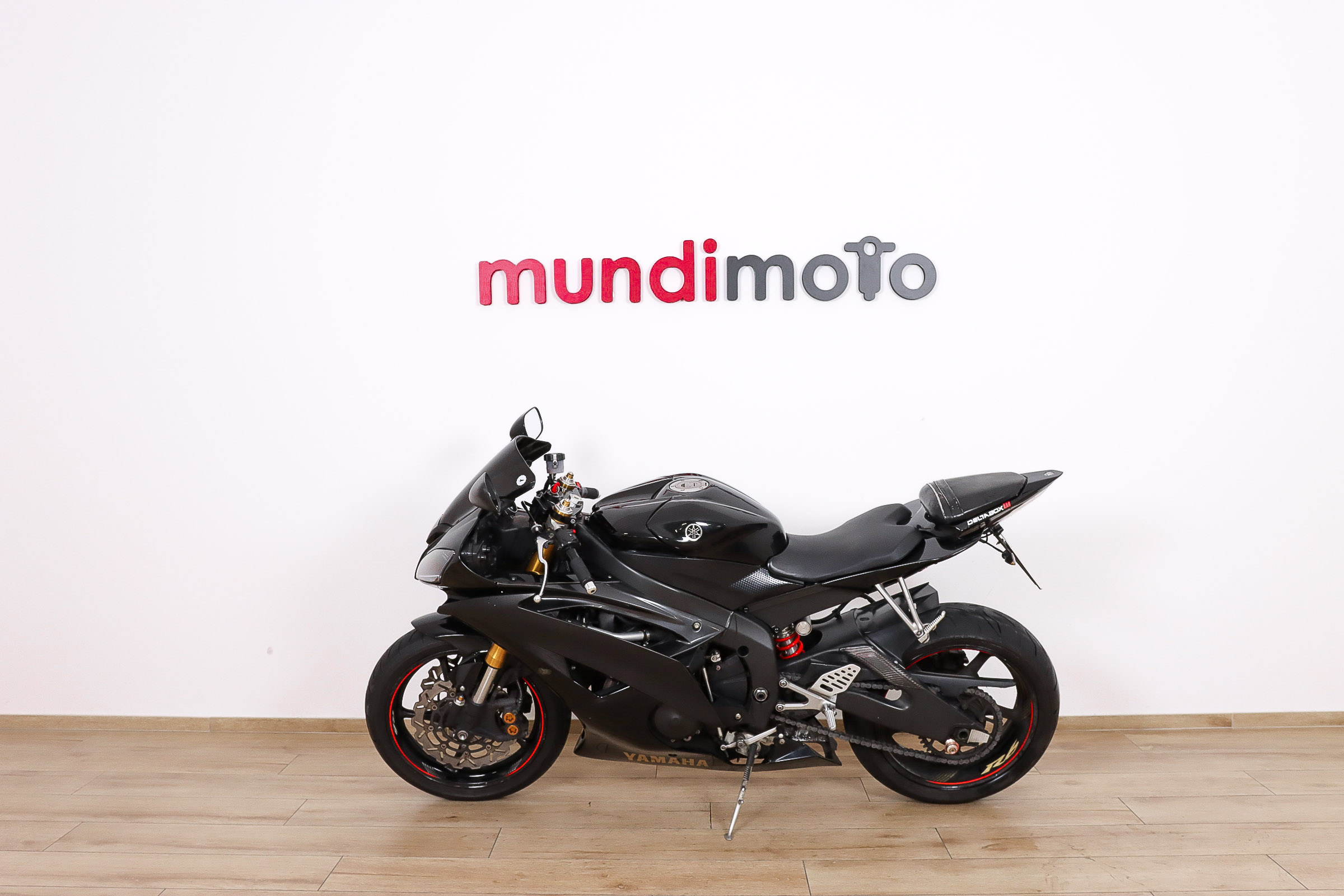 YAMAHA YZF R6YAMAHA8 YAMAHA YZF R6YAMAHA8