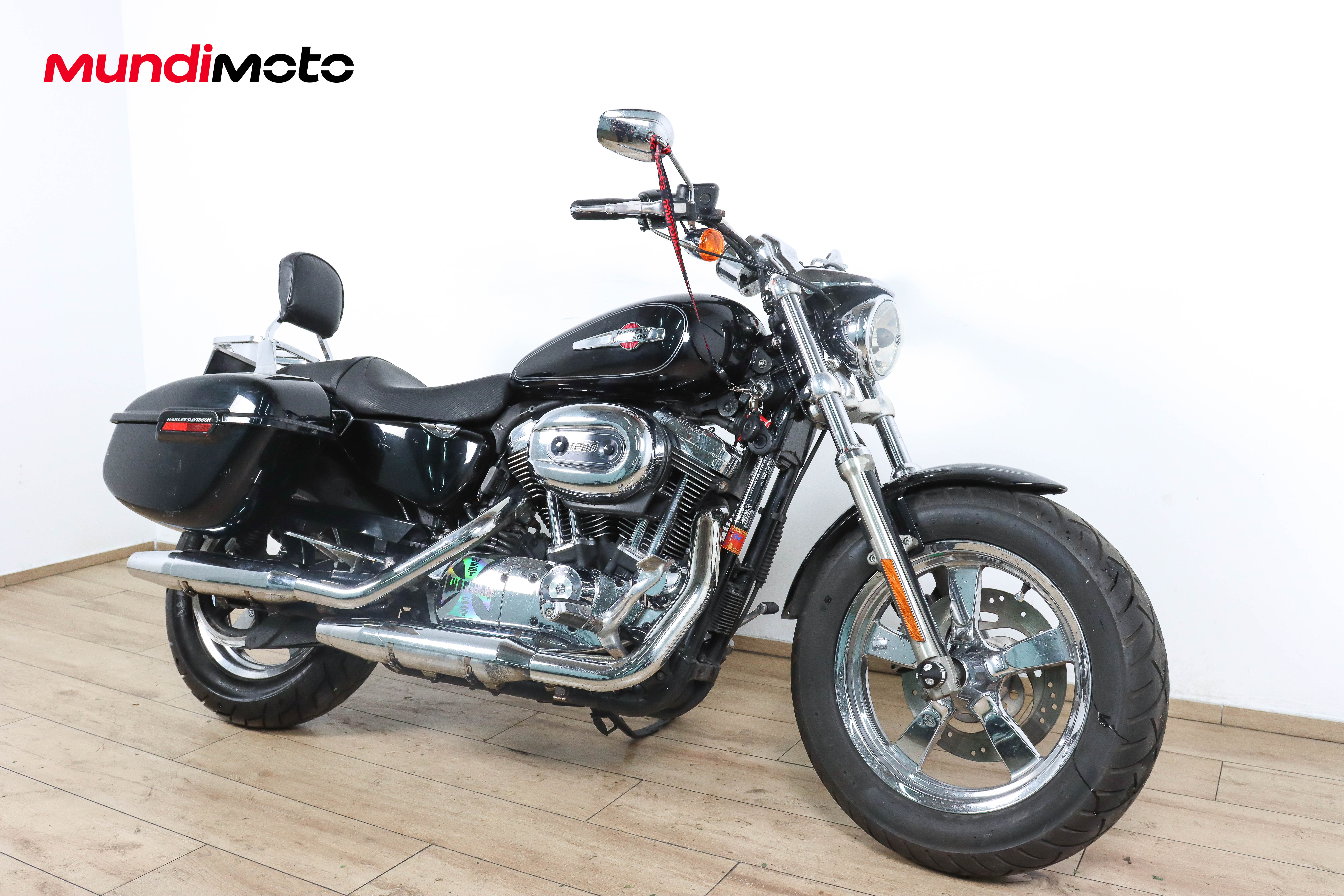 HARLEY DAVIDSON Sportster 1200 CustomHARLEY DAVIDSON1 HARLEY DAVIDSON Sportster 1200 CustomHARLEY DAVIDSON1