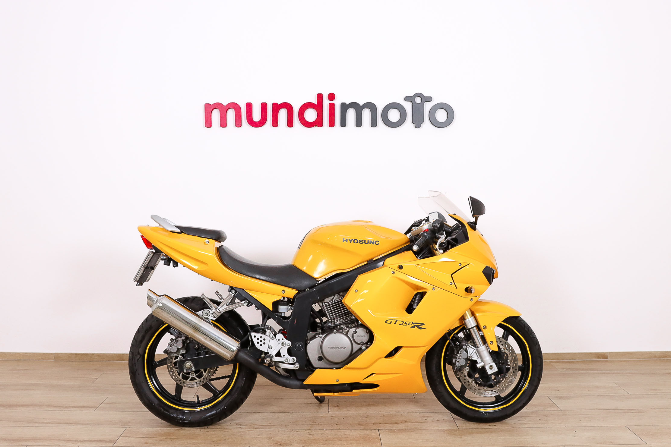 HYOSUNG GT 250RHYOSUNG0 HYOSUNG GT 250RHYOSUNG0