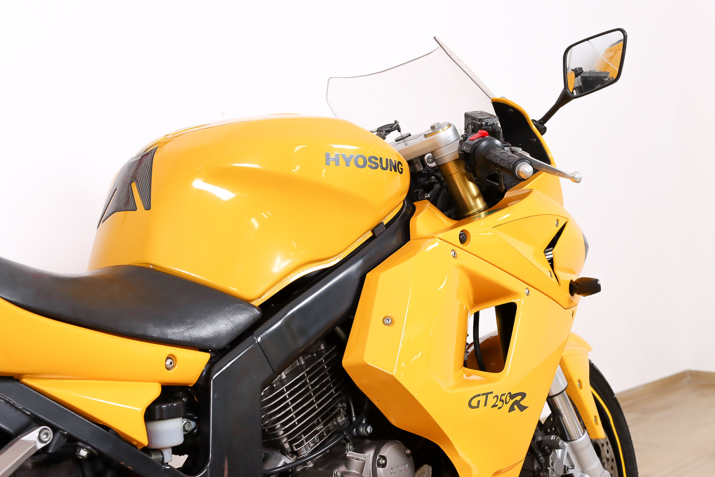 HYOSUNG GT 250RHYOSUNG6 HYOSUNG GT 250RHYOSUNG6