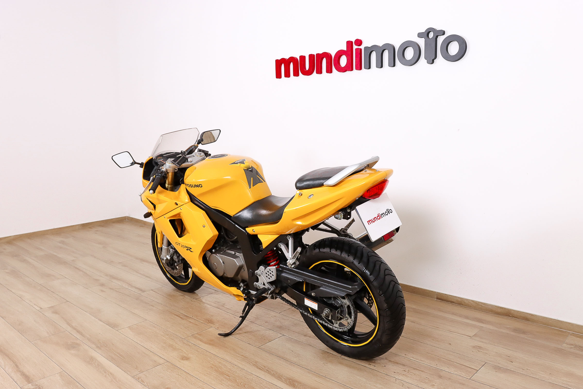 HYOSUNG GT 250RHYOSUNG8 HYOSUNG GT 250RHYOSUNG8