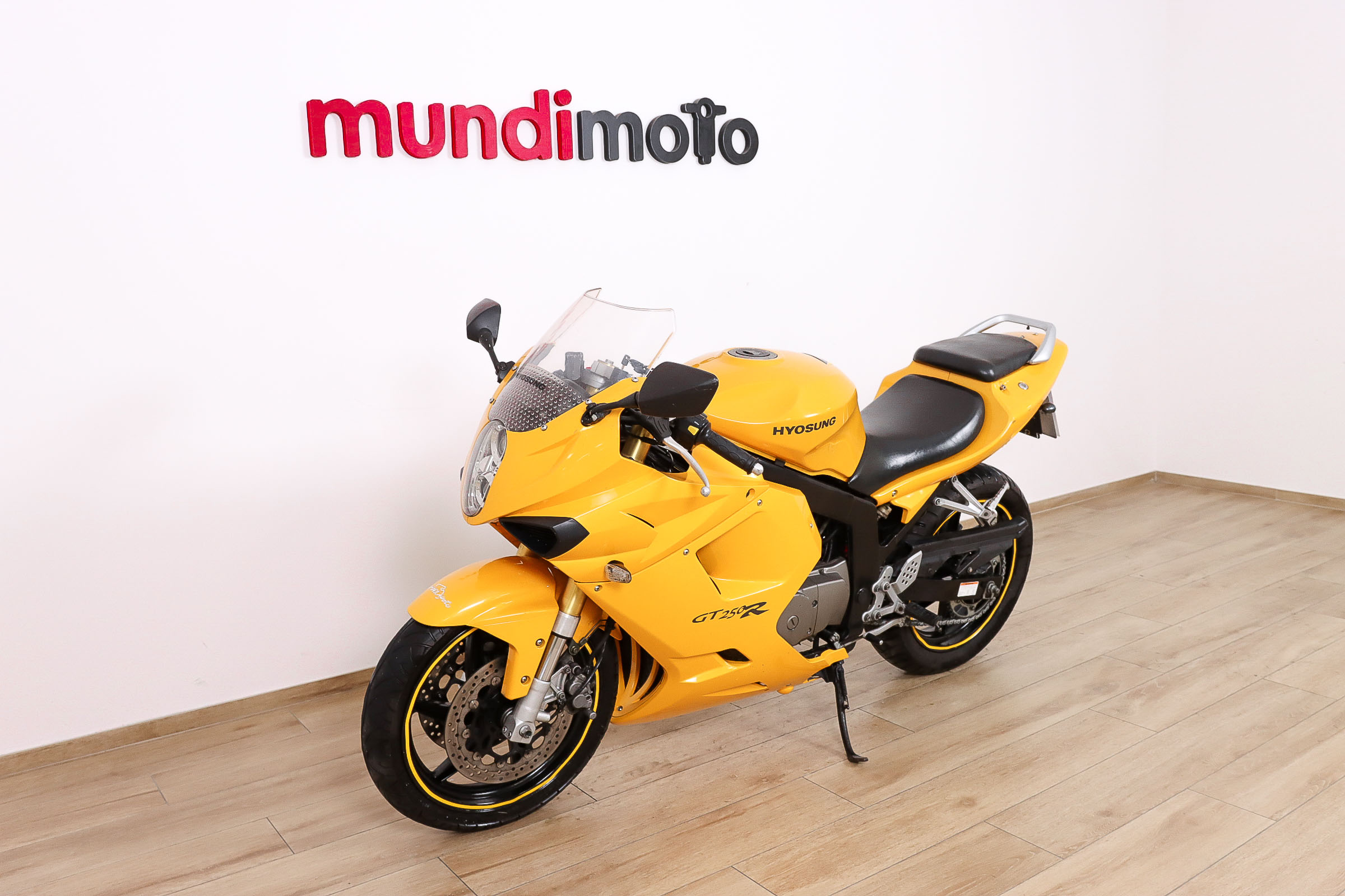 HYOSUNG GT 250RHYOSUNG9 HYOSUNG GT 250RHYOSUNG9