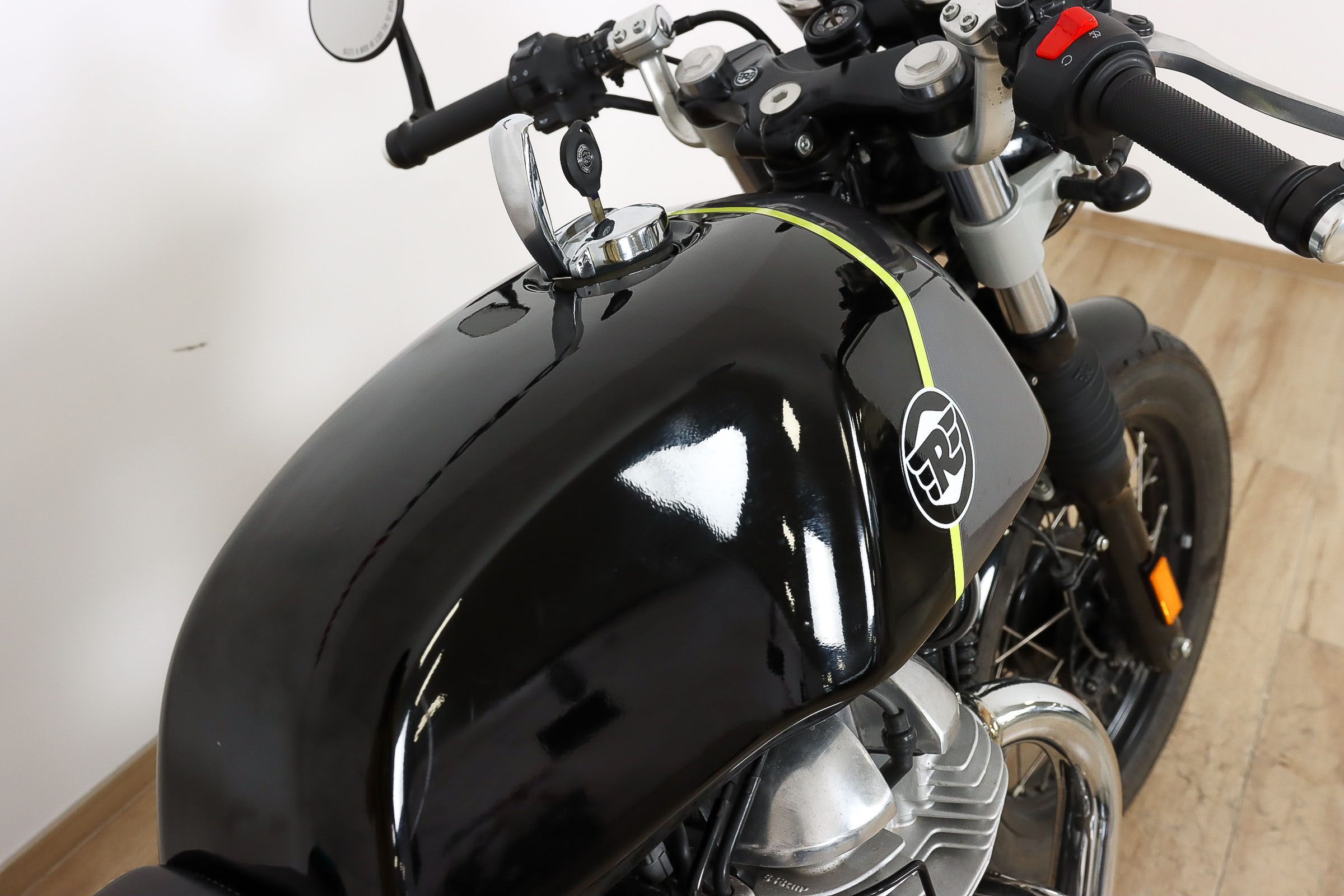 ROYAL ENFIELD Continental GT 650ROYAL ENFIELD4 ROYAL ENFIELD Continental GT 650ROYAL ENFIELD4