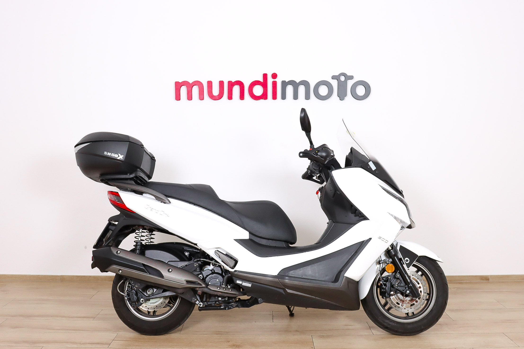 KYMCO Grand Dink 300KYMCO0 KYMCO Grand Dink 300KYMCO0