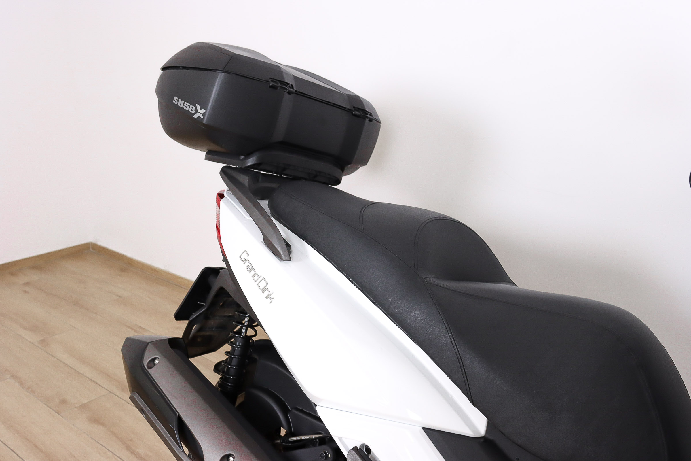 KYMCO Grand Dink 300KYMCO4 KYMCO Grand Dink 300KYMCO4