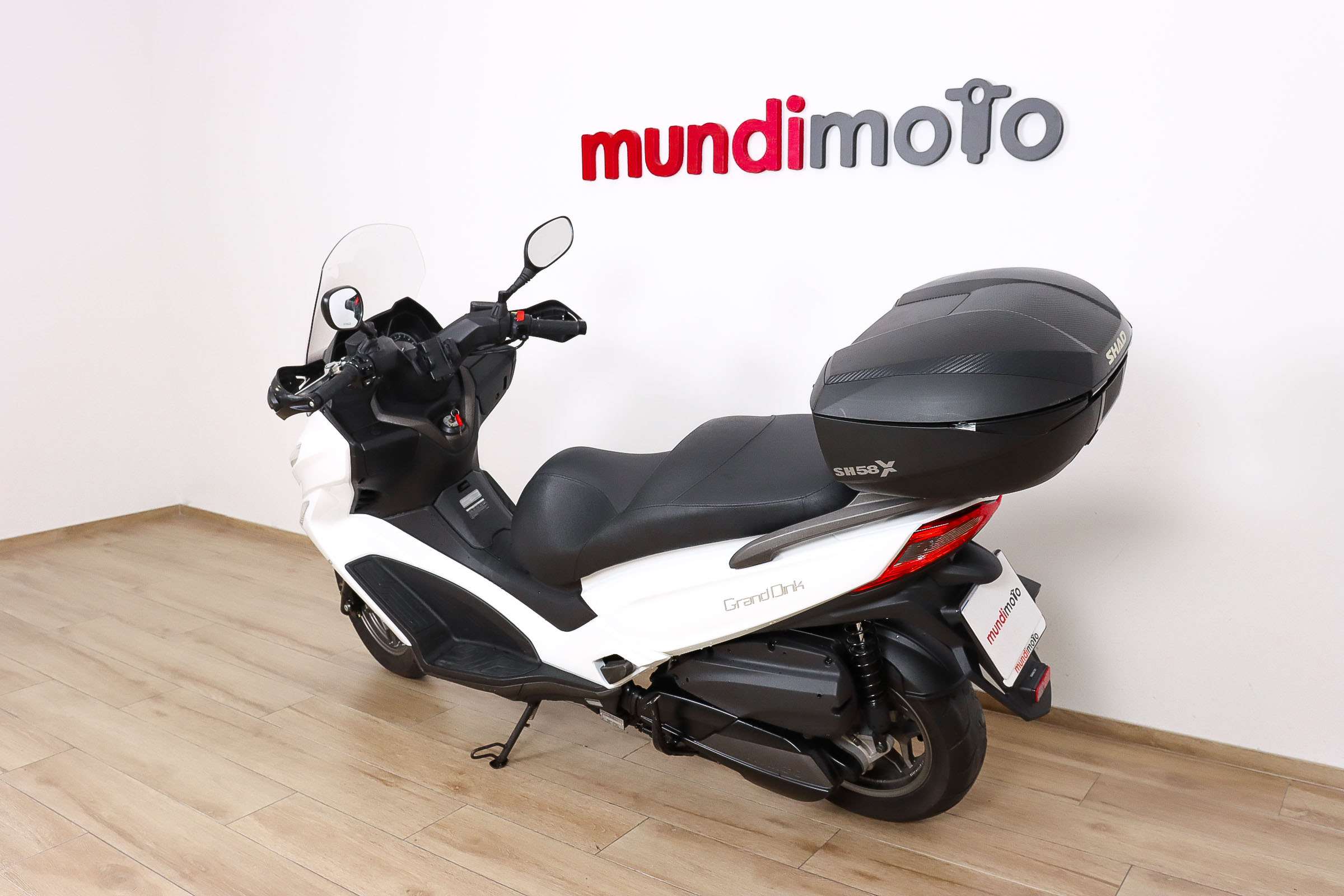 KYMCO Grand Dink 300KYMCO7 KYMCO Grand Dink 300KYMCO7