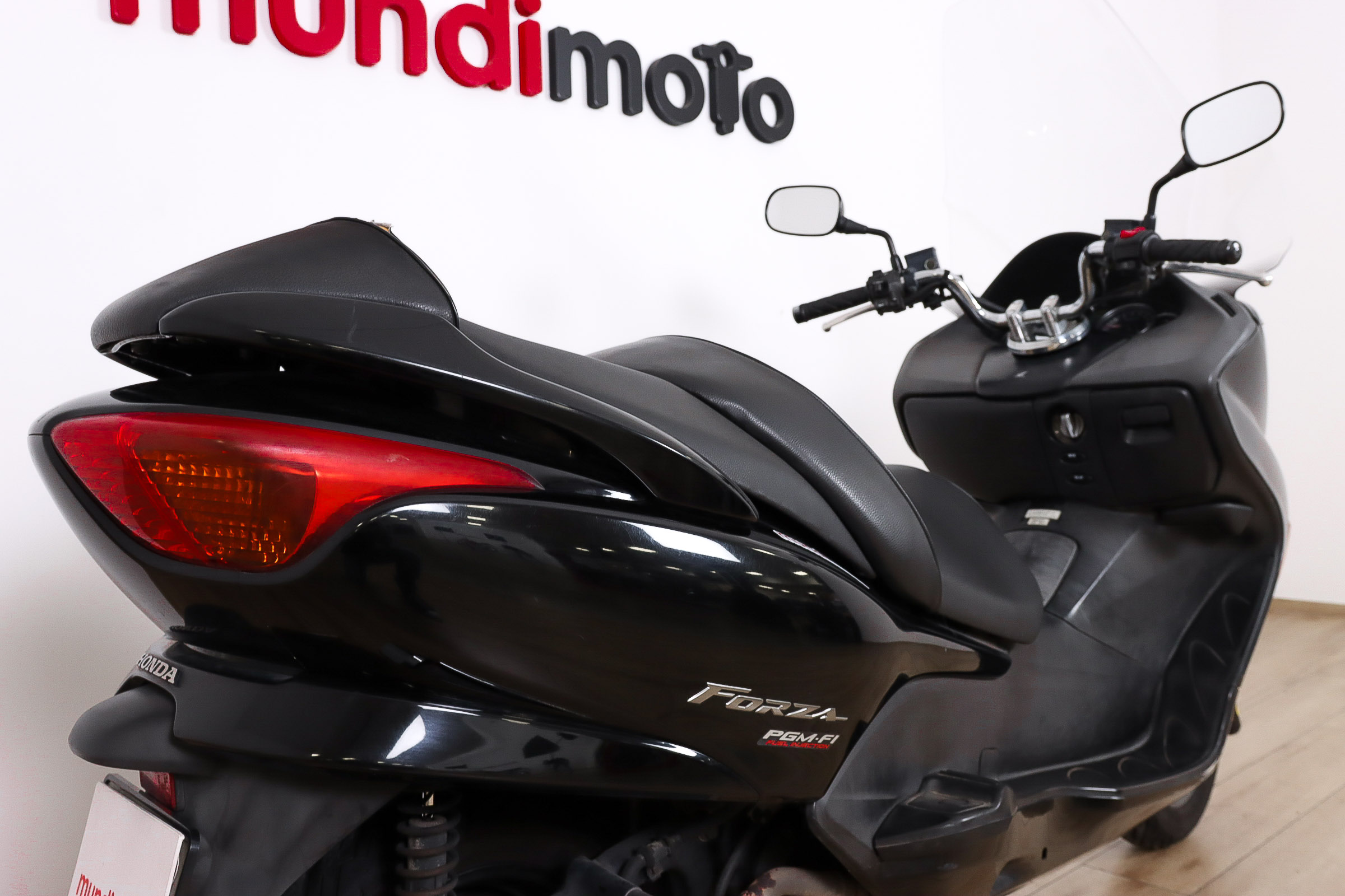 HONDA FORZA 250 XHONDA5 HONDA FORZA 250 XHONDA5