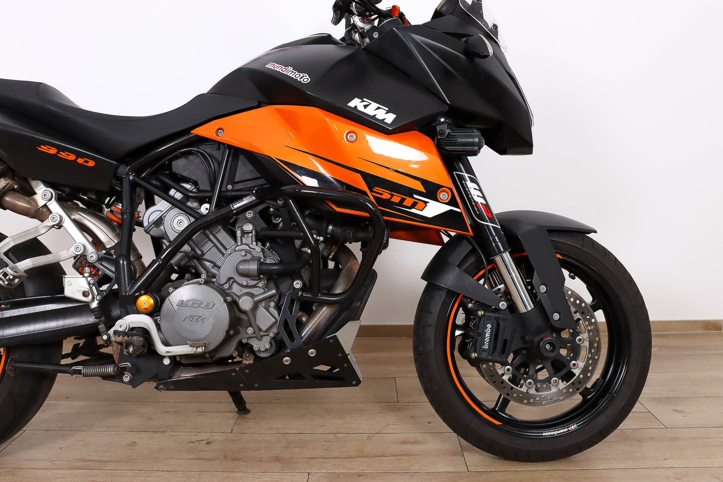 KTM 990 SUPERMOTOKTM4 KTM 990 SUPERMOTOKTM4