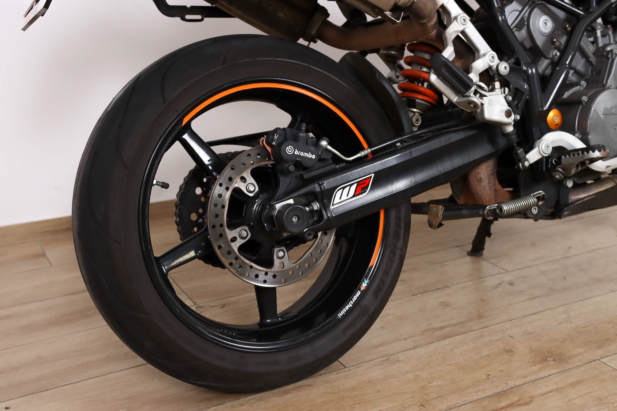 KTM 990 SUPERMOTOKTM5 KTM 990 SUPERMOTOKTM5