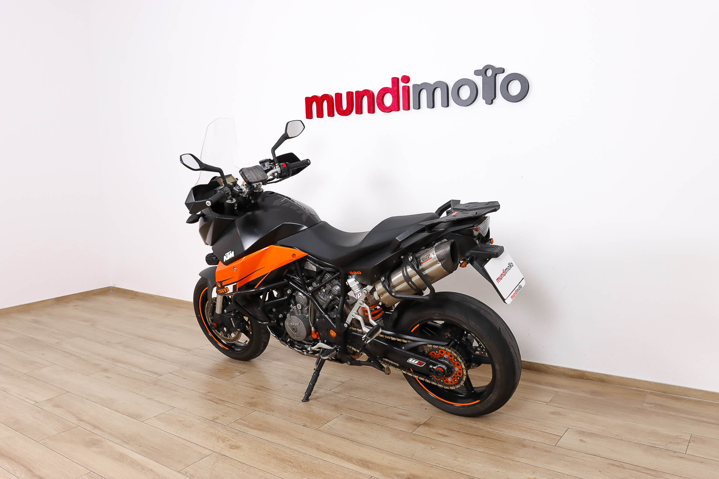 KTM 990 SUPERMOTOKTM9 KTM 990 SUPERMOTOKTM9