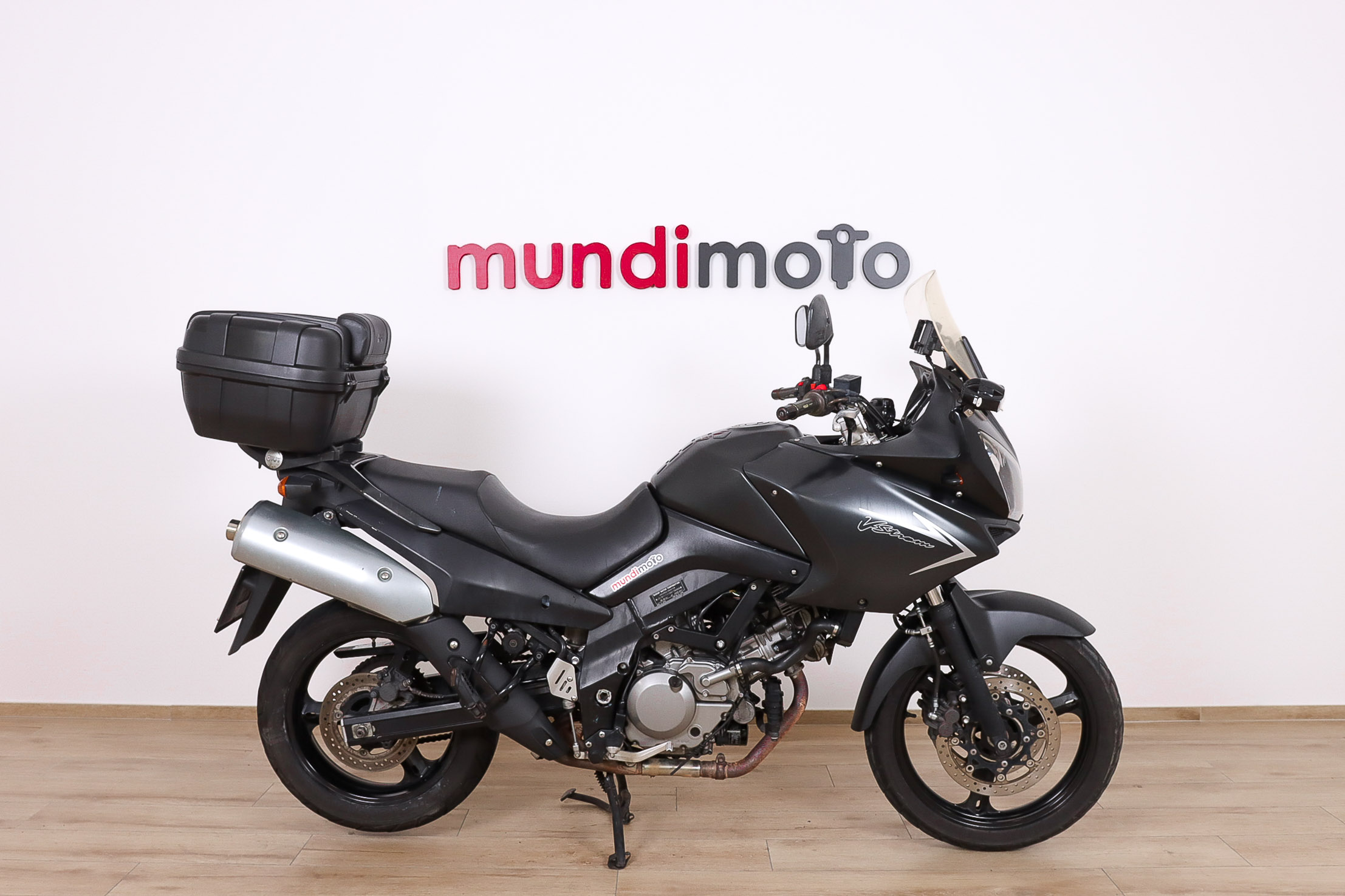 SUZUKI V-Strom 650 promoSUZUKI0 SUZUKI V-Strom 650 promoSUZUKI0