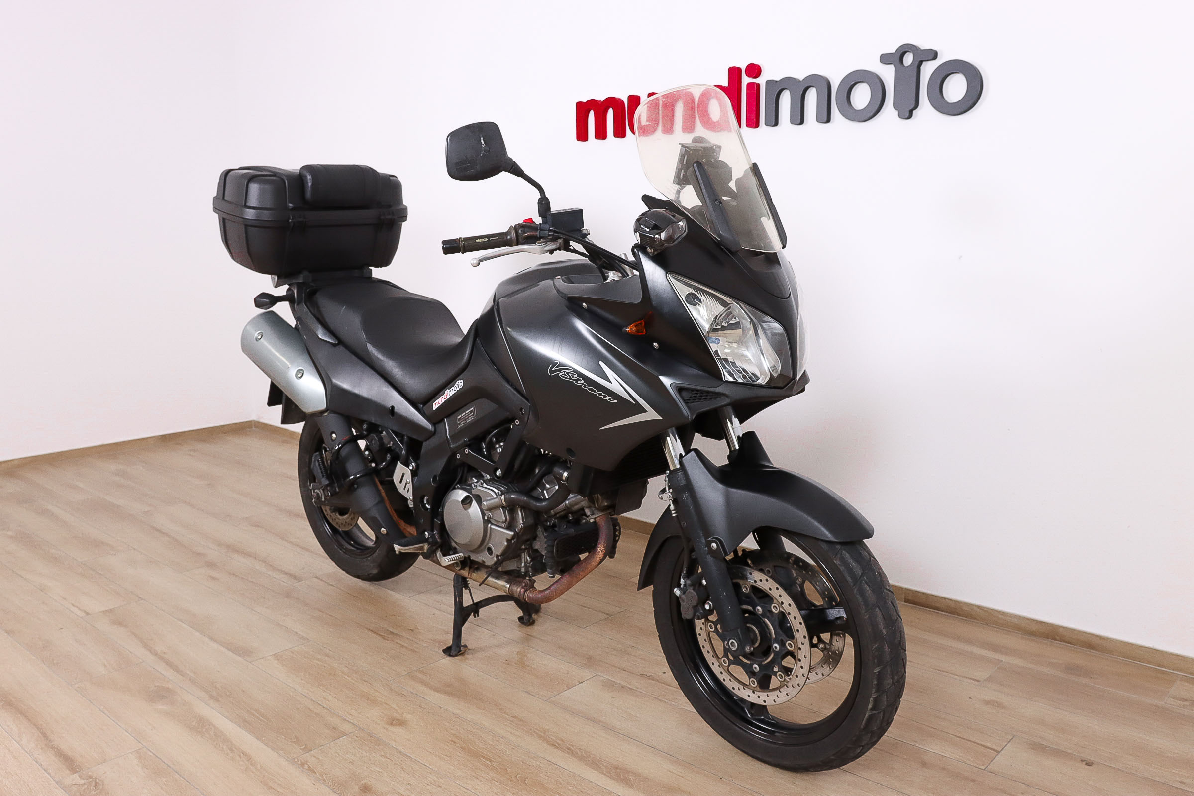SUZUKI V-Strom 650 promoSUZUKI1 SUZUKI V-Strom 650 promoSUZUKI1