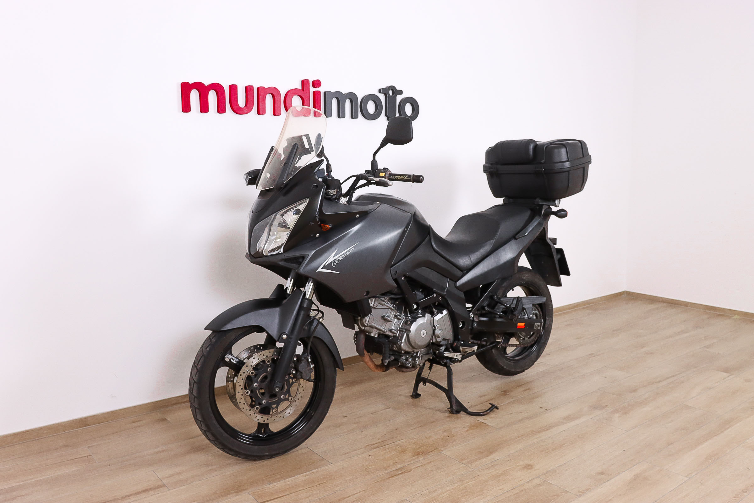 SUZUKI V-Strom 650 promoSUZUKI7 SUZUKI V-Strom 650 promoSUZUKI7
