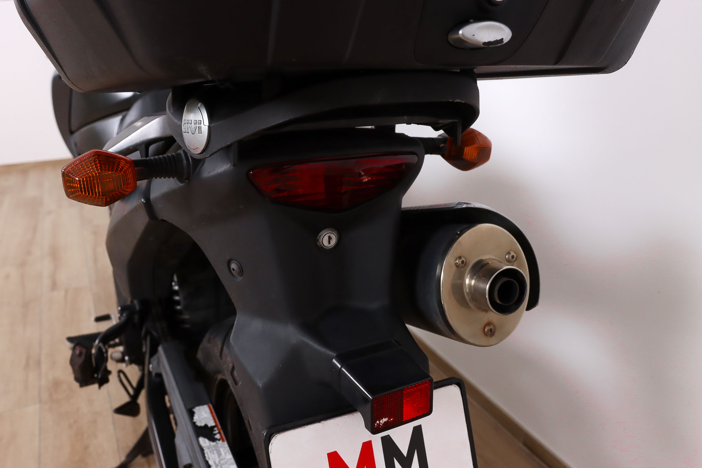 SUZUKI V-Strom 650 promoSUZUKI8 SUZUKI V-Strom 650 promoSUZUKI8