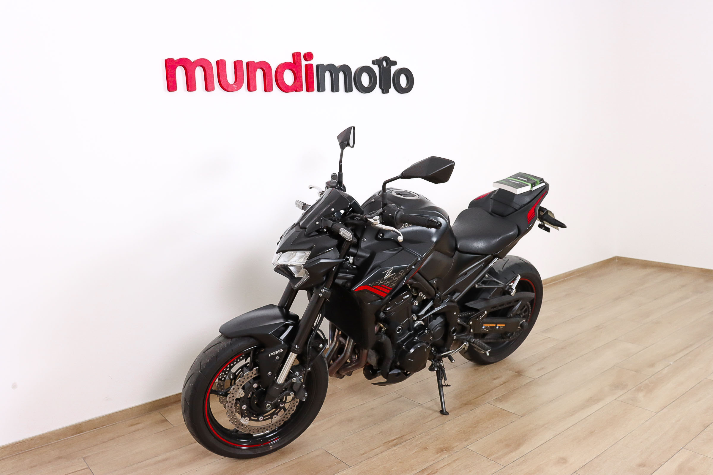 KAWASAKI Z 900KAWASAKI8 KAWASAKI Z 900KAWASAKI8