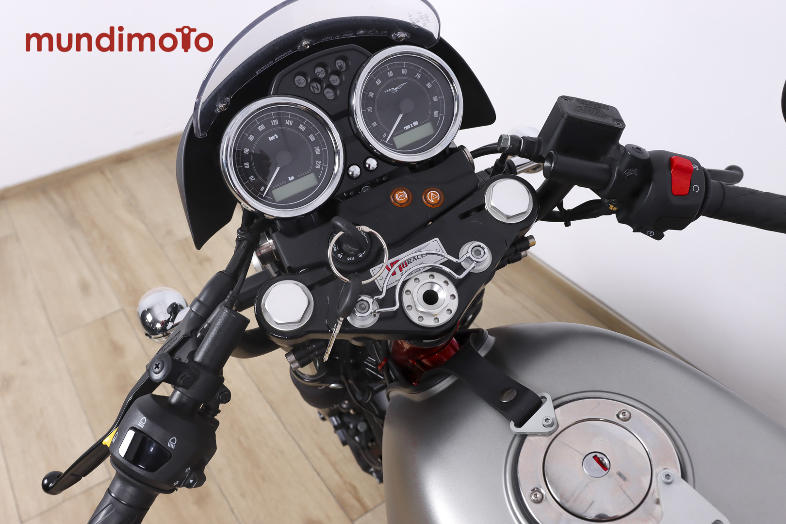 MOTO GUZZI V7 II RacerMOTO GUZZI9 MOTO GUZZI V7 II RacerMOTO GUZZI9