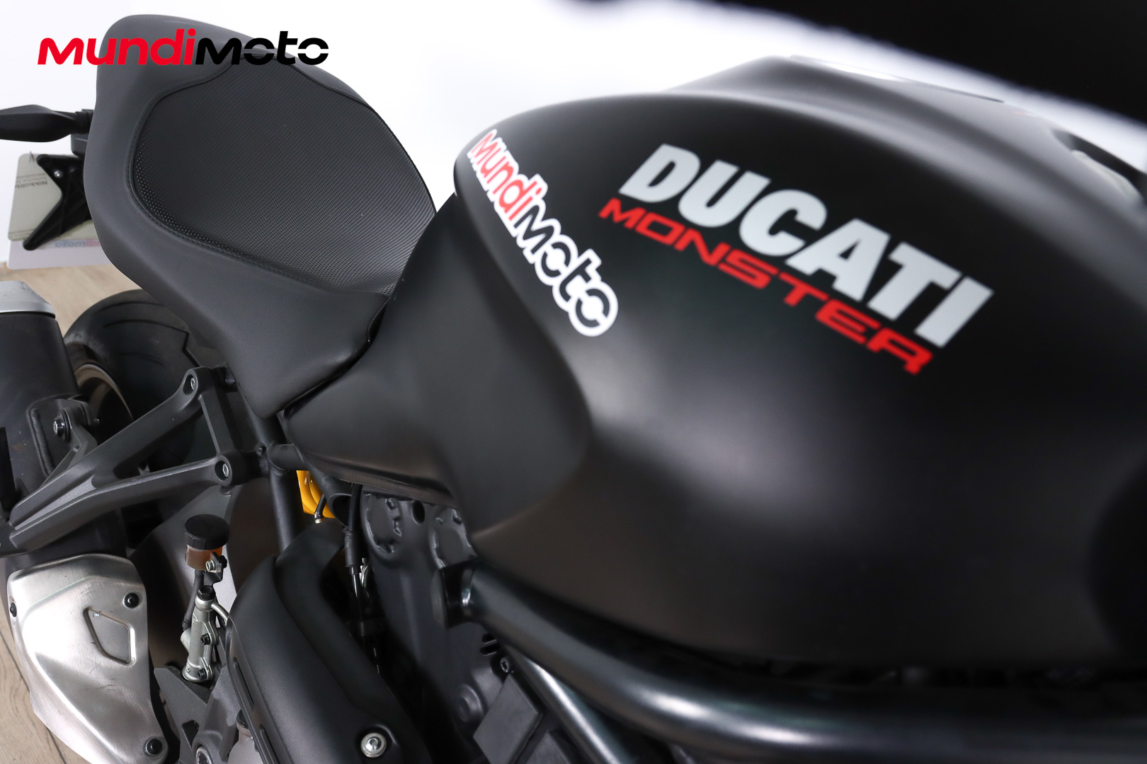 DUCATI Monster 821DUCATI6 DUCATI Monster 821DUCATI6